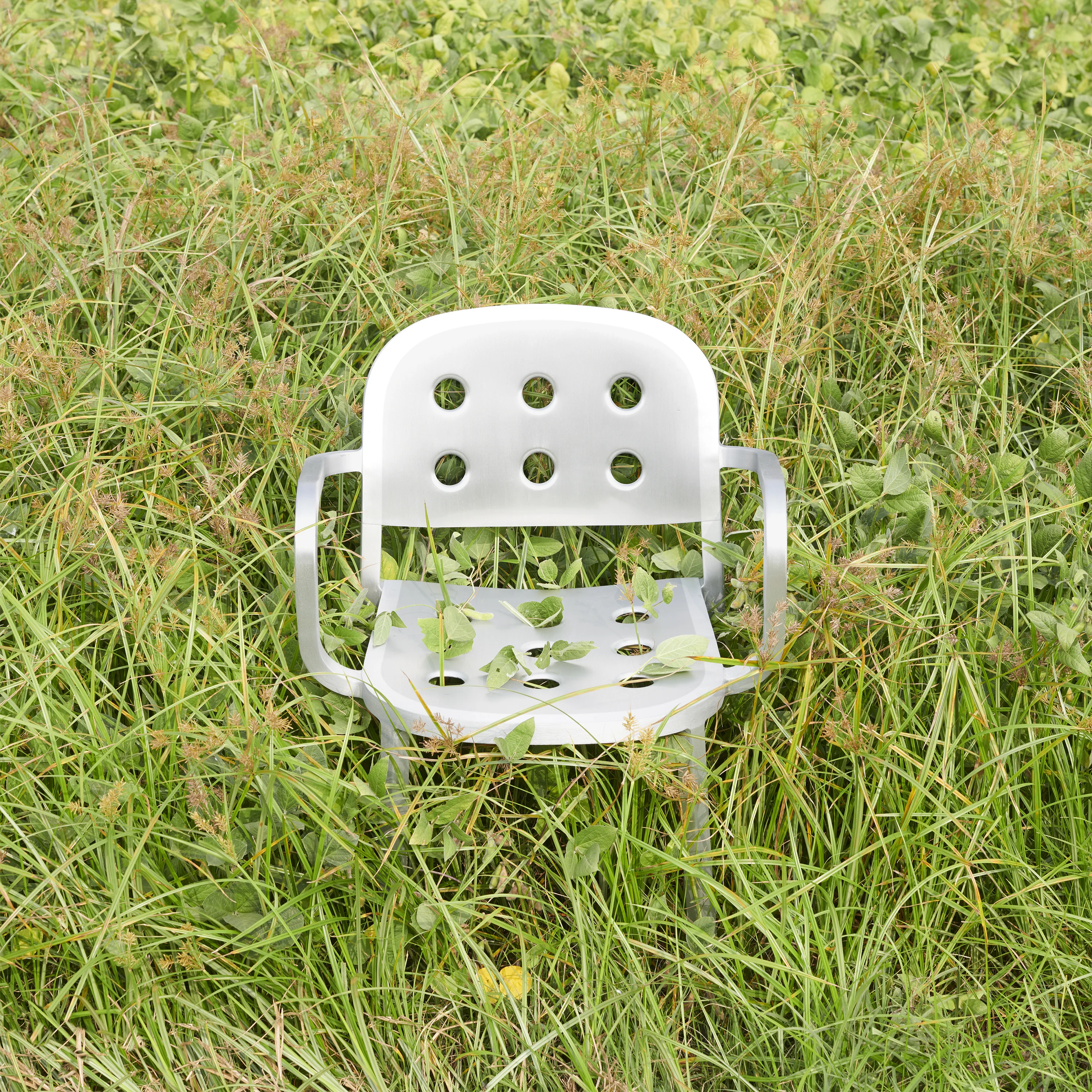 1 Inch Aluminum Armchair - Image 2