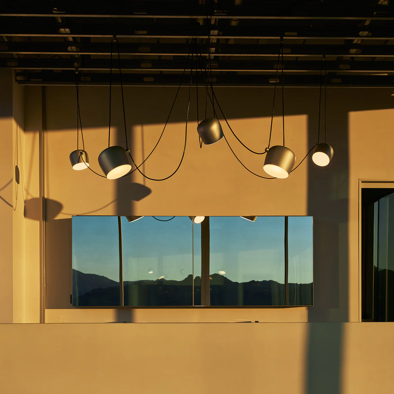 Aim Multipoint Pendant Light - Image 12