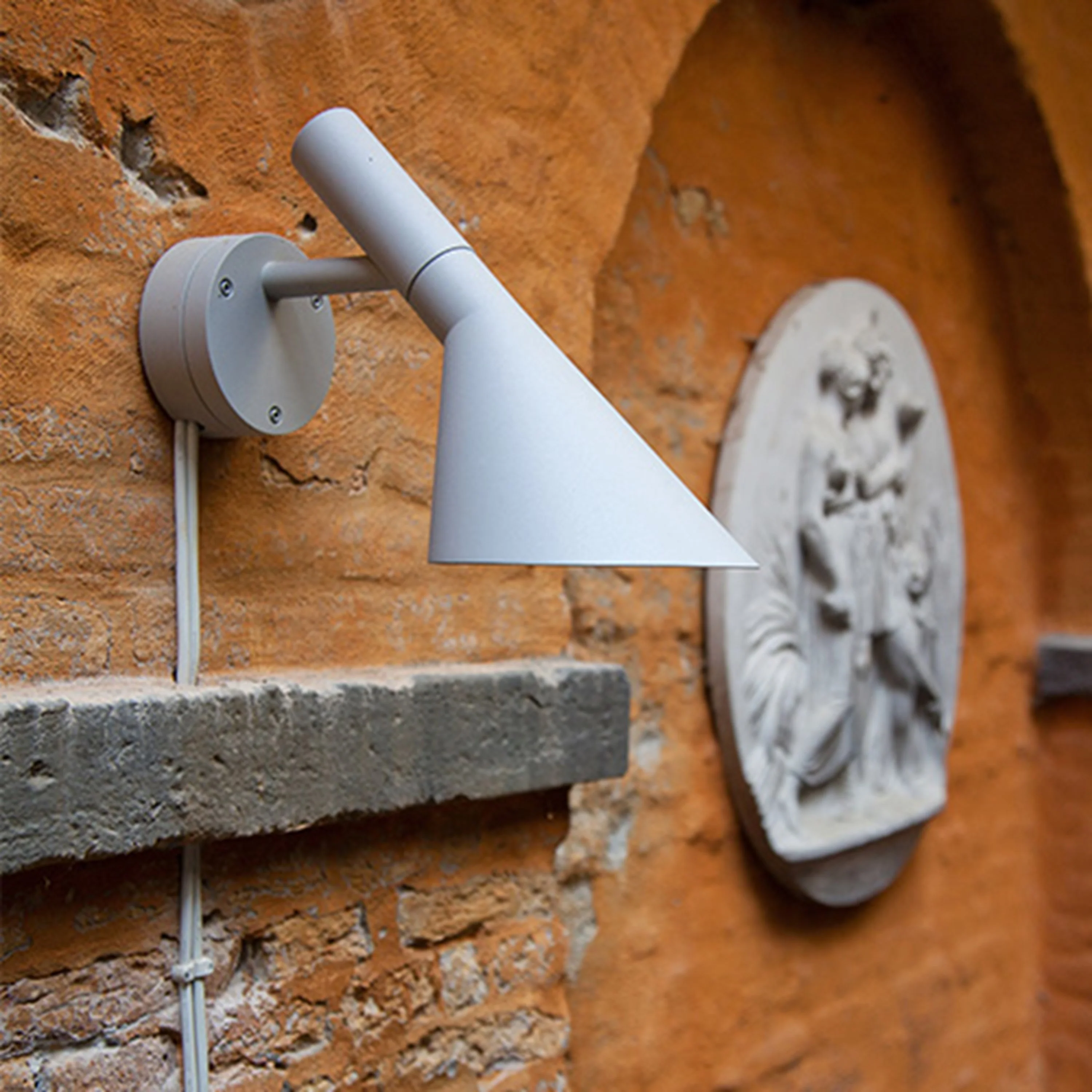 AJ 50 Outdoor Wall Light - Image 4