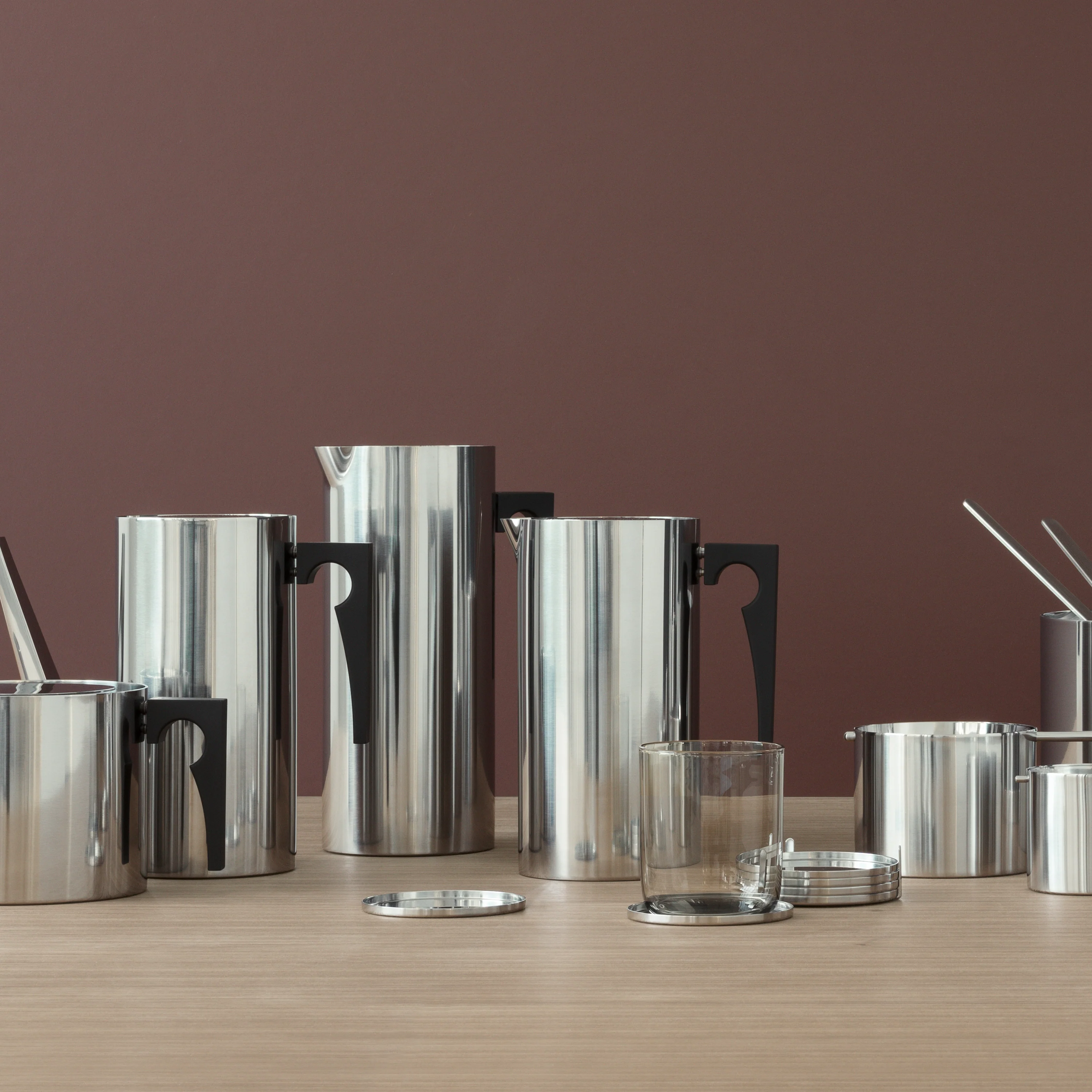 AJ Jug With Icelip - Image 5