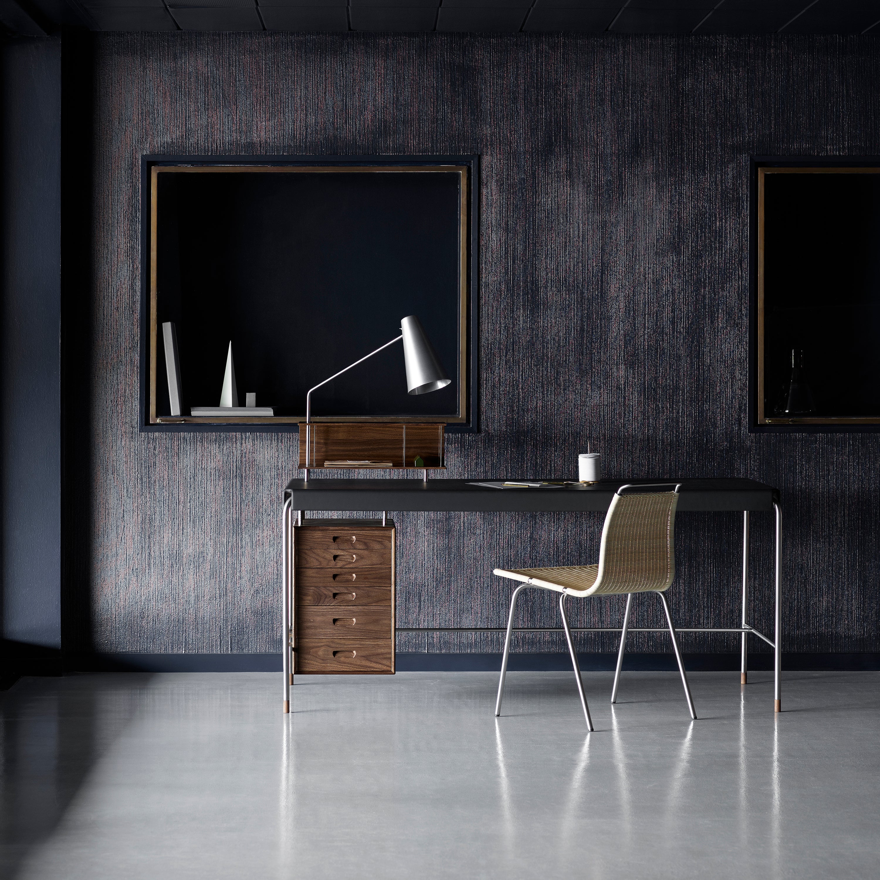 AJ52 Society Table Desk - Image 7