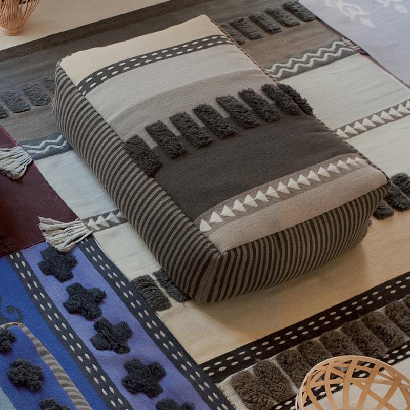 Alexandra Pouf - Image 11