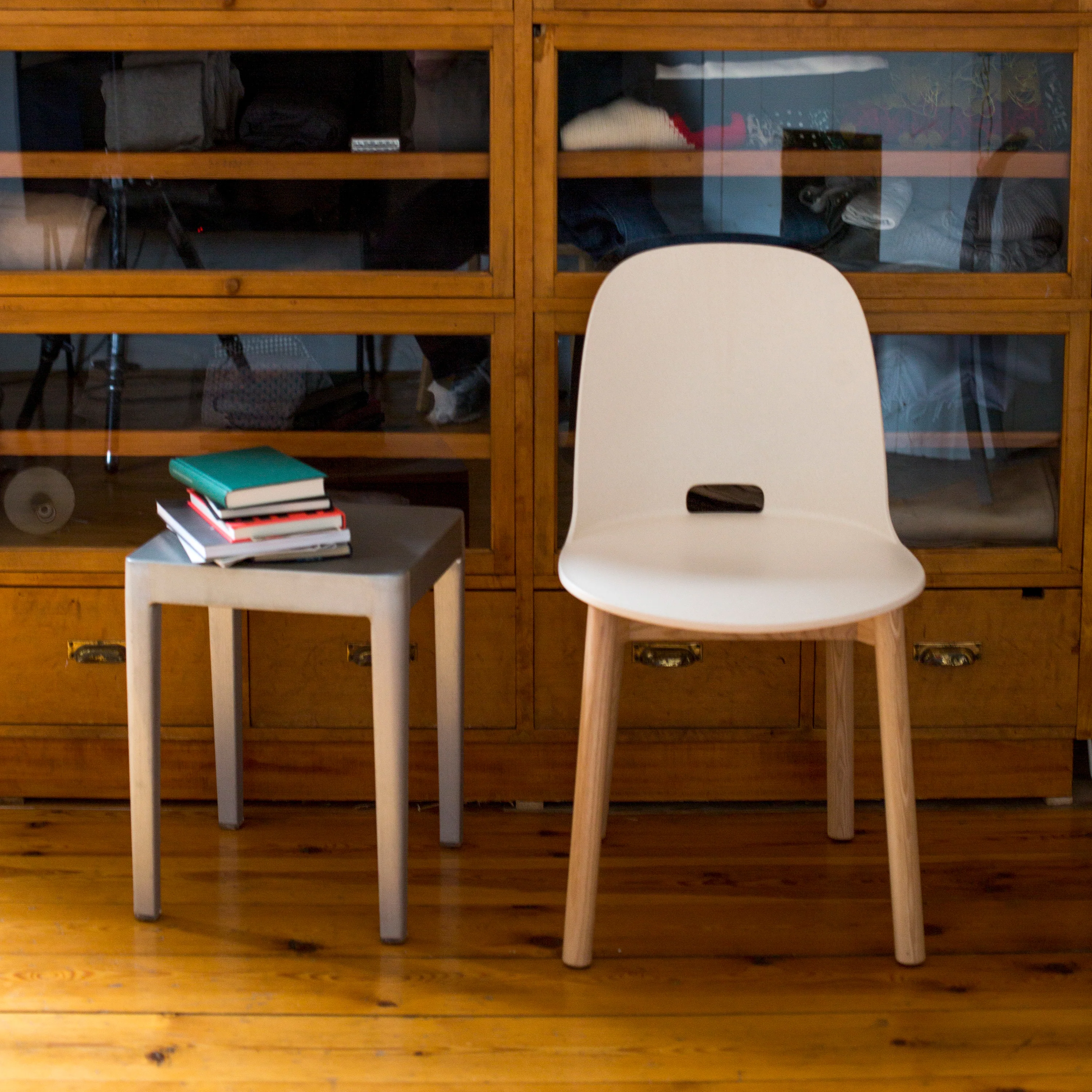 ALFI High Back Chair - Image 15