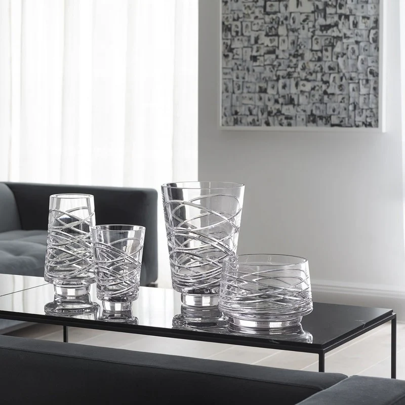 Aran Annual Artisan Vase - Image 2