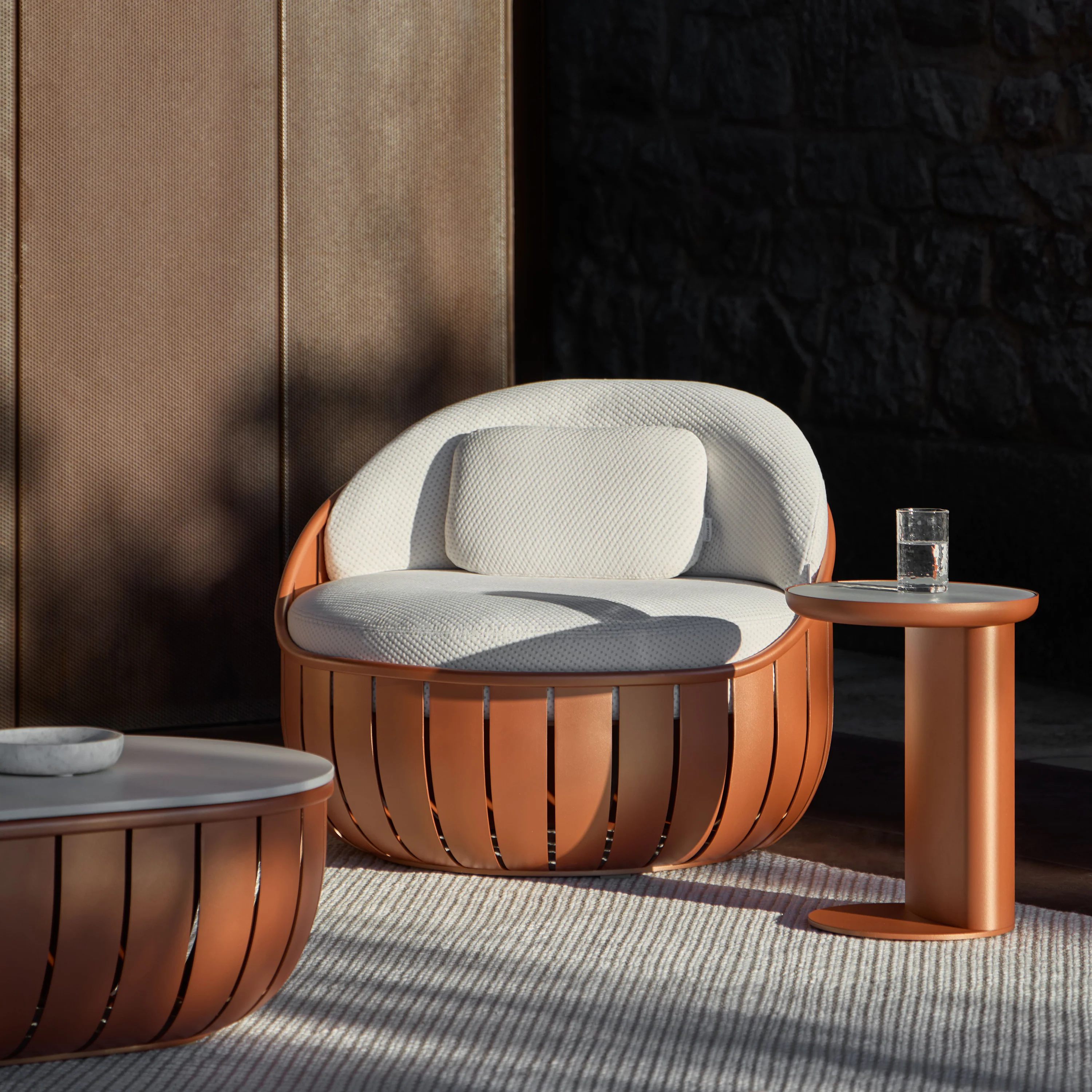 Arena Outdoor Round Coffee Table - Image 6