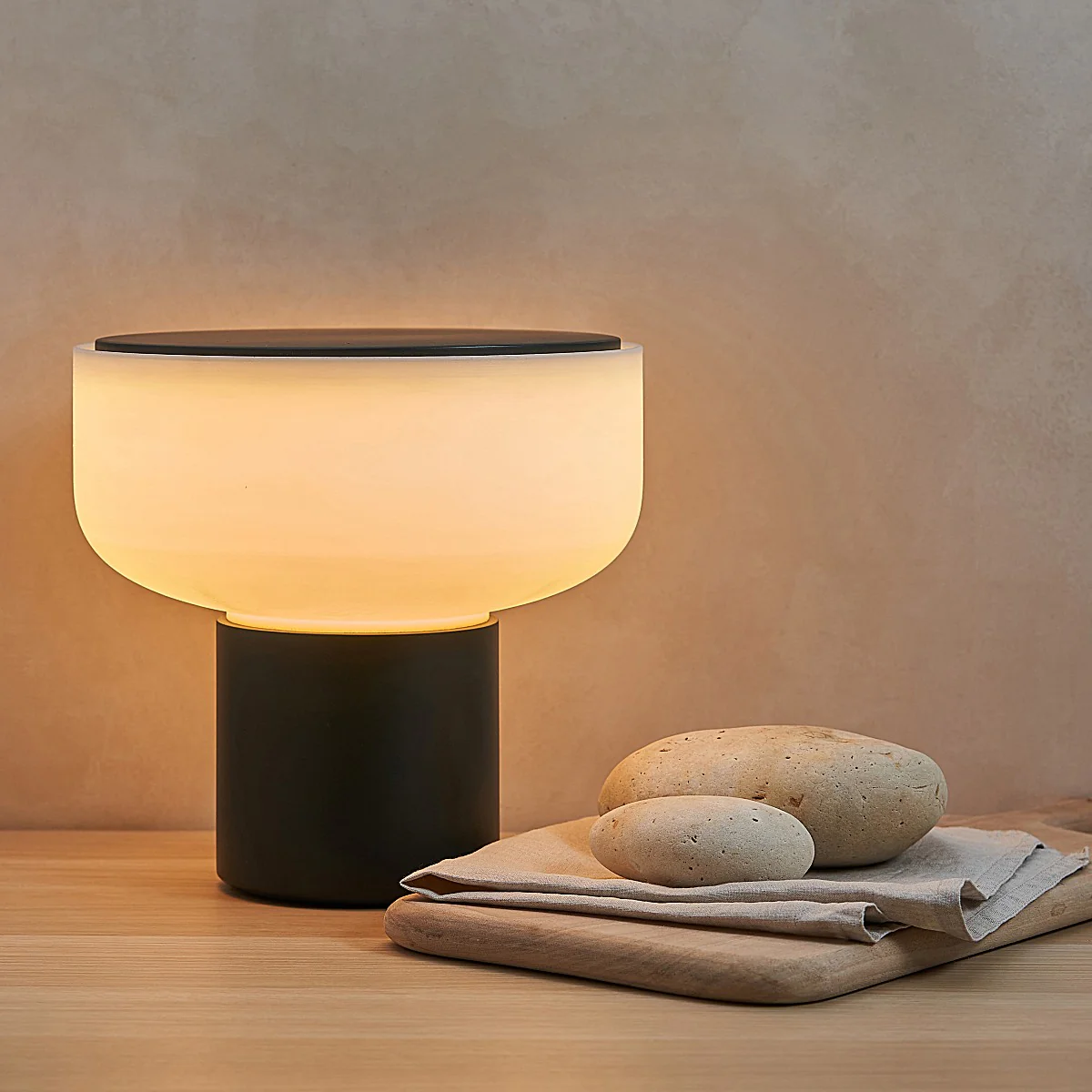 Arpeggio Sideboard LED Table Lamp - Image 7