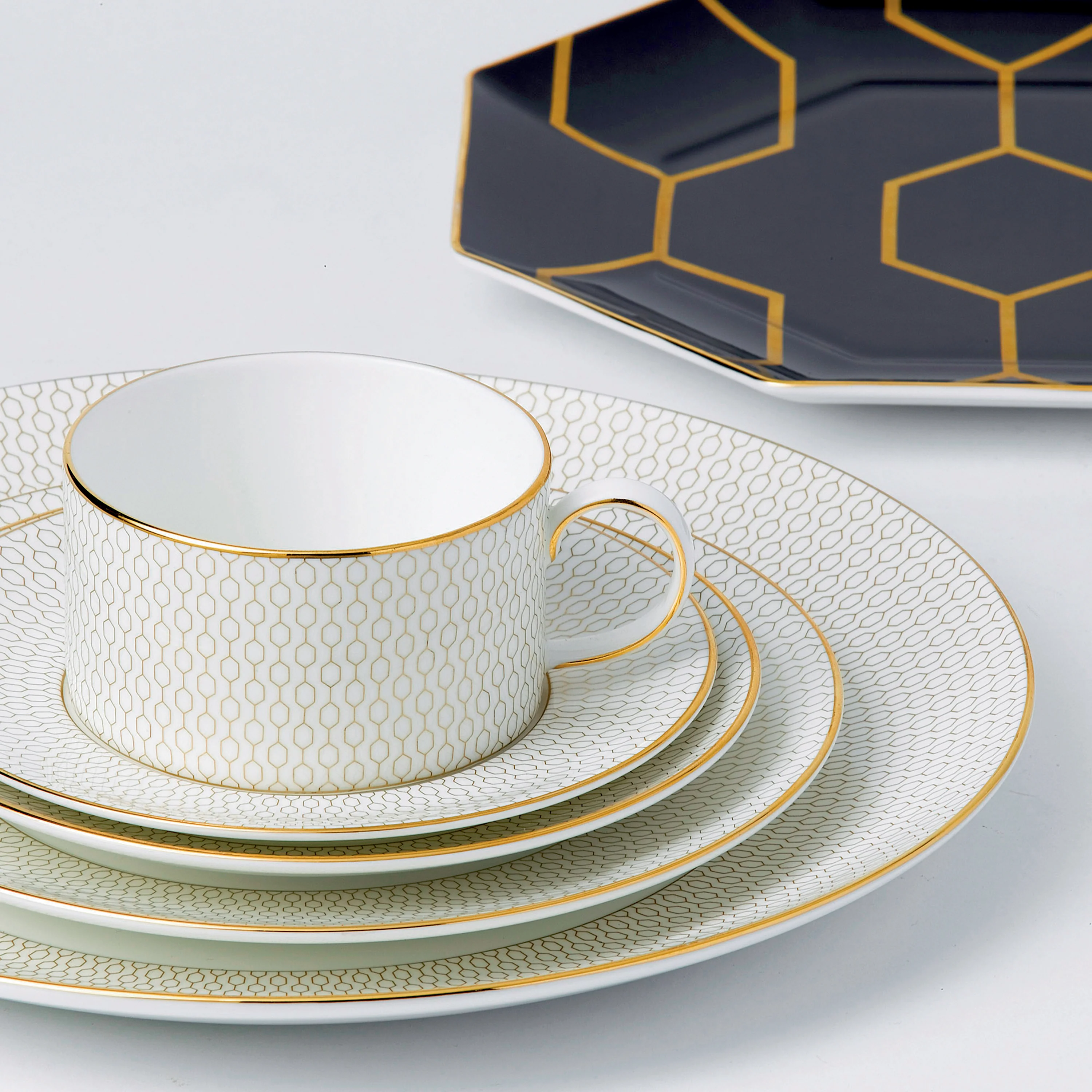 Arris Dinner Plate - Image 4