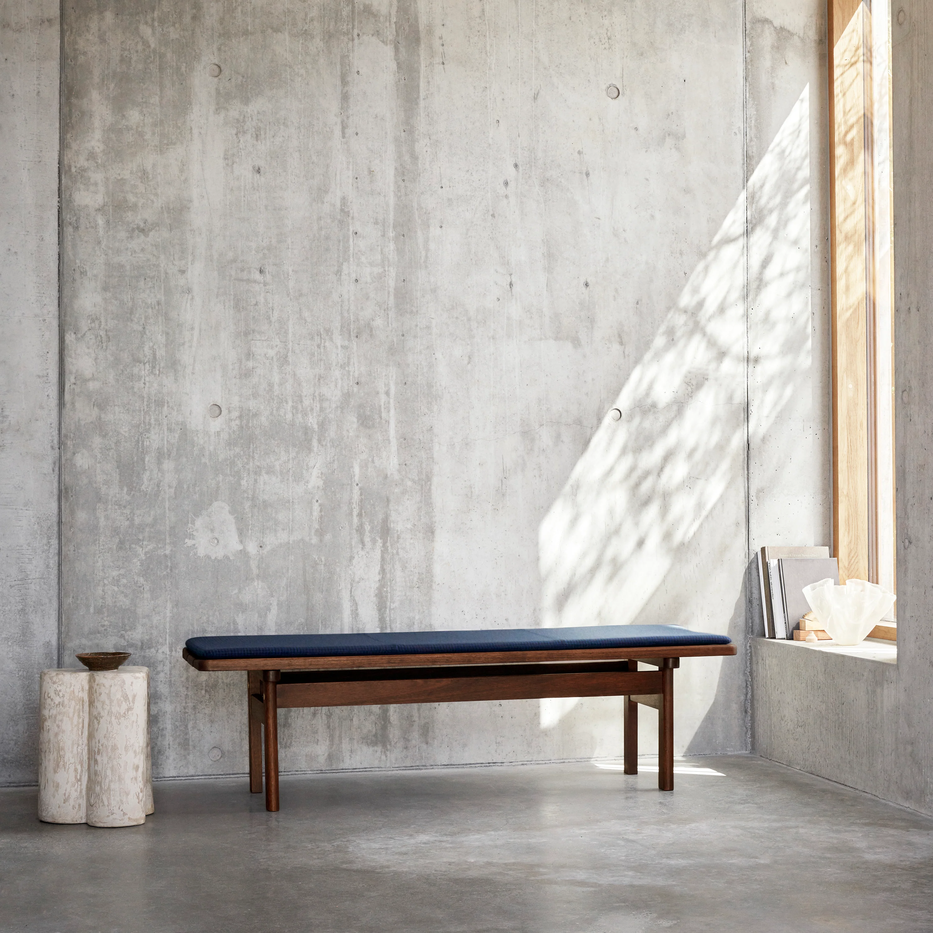Asserbo Bench - Image 21