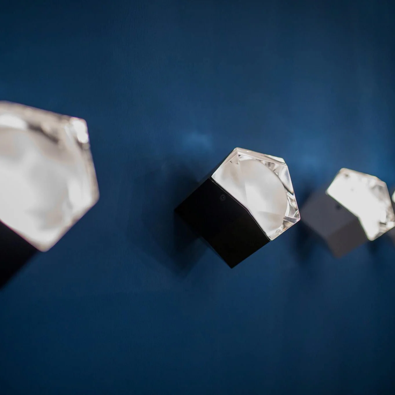 Astro Wall Light - Image 5