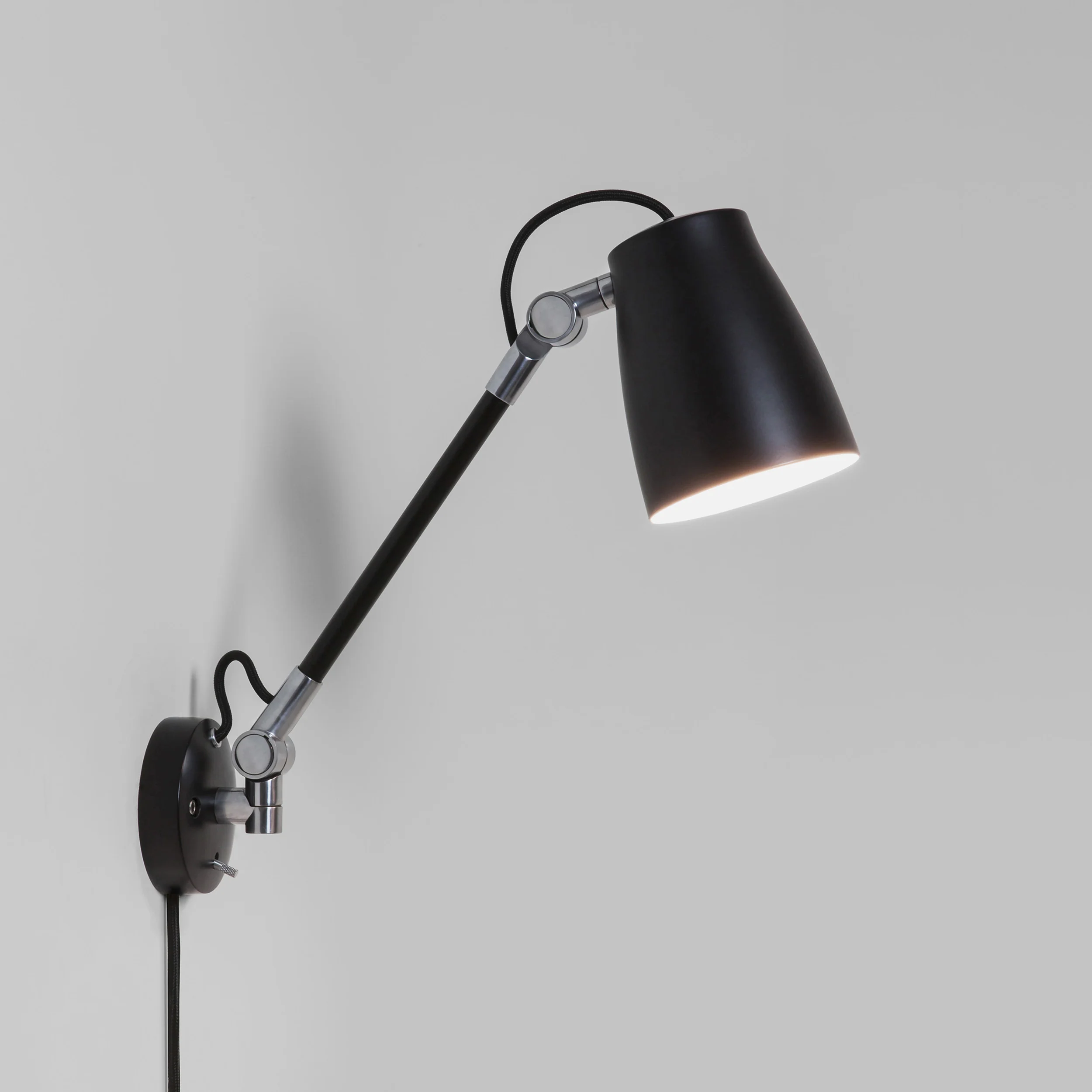 Atelier Grande Wall Sconce - Image 2