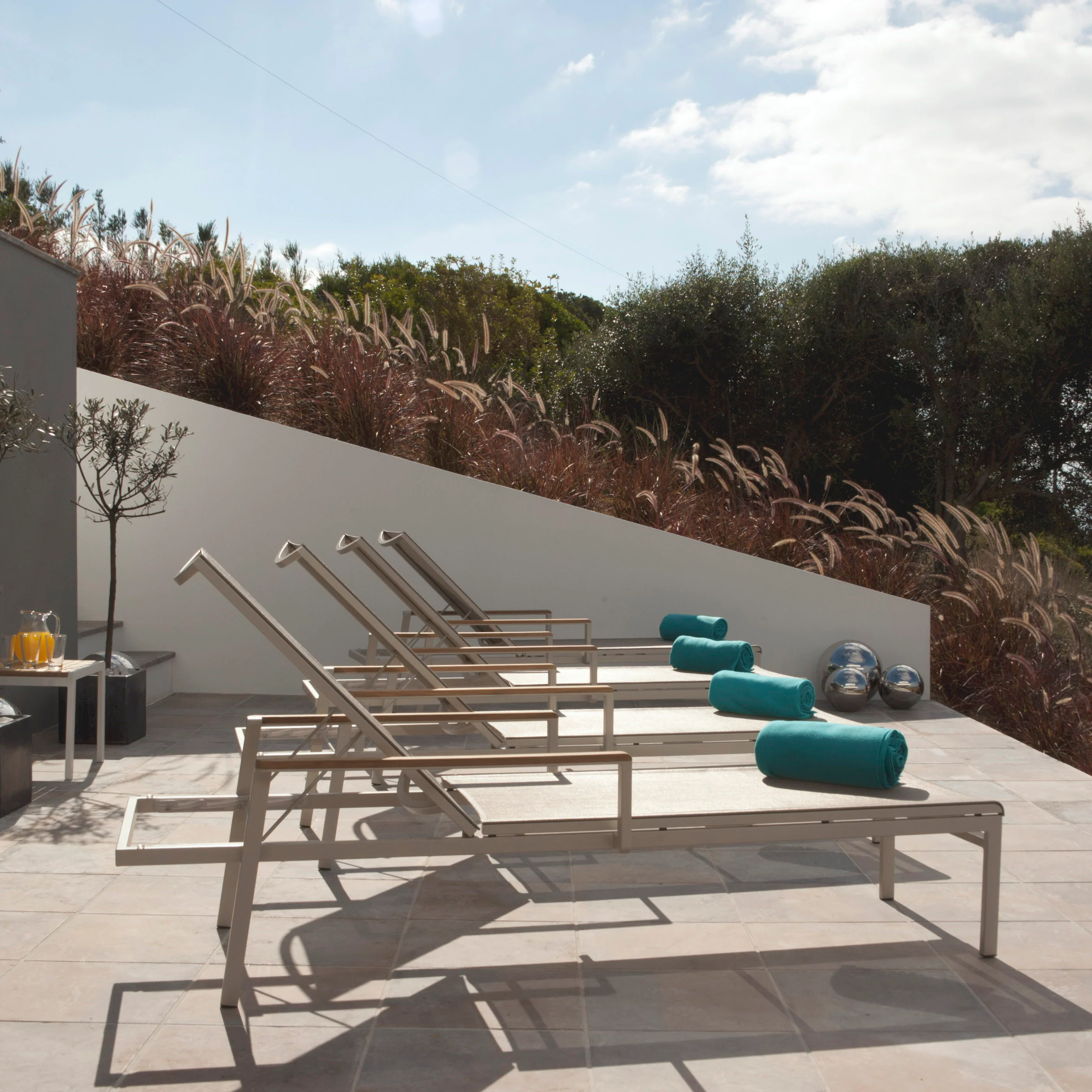 Aura Outdoor Sun Lounger - Image 20