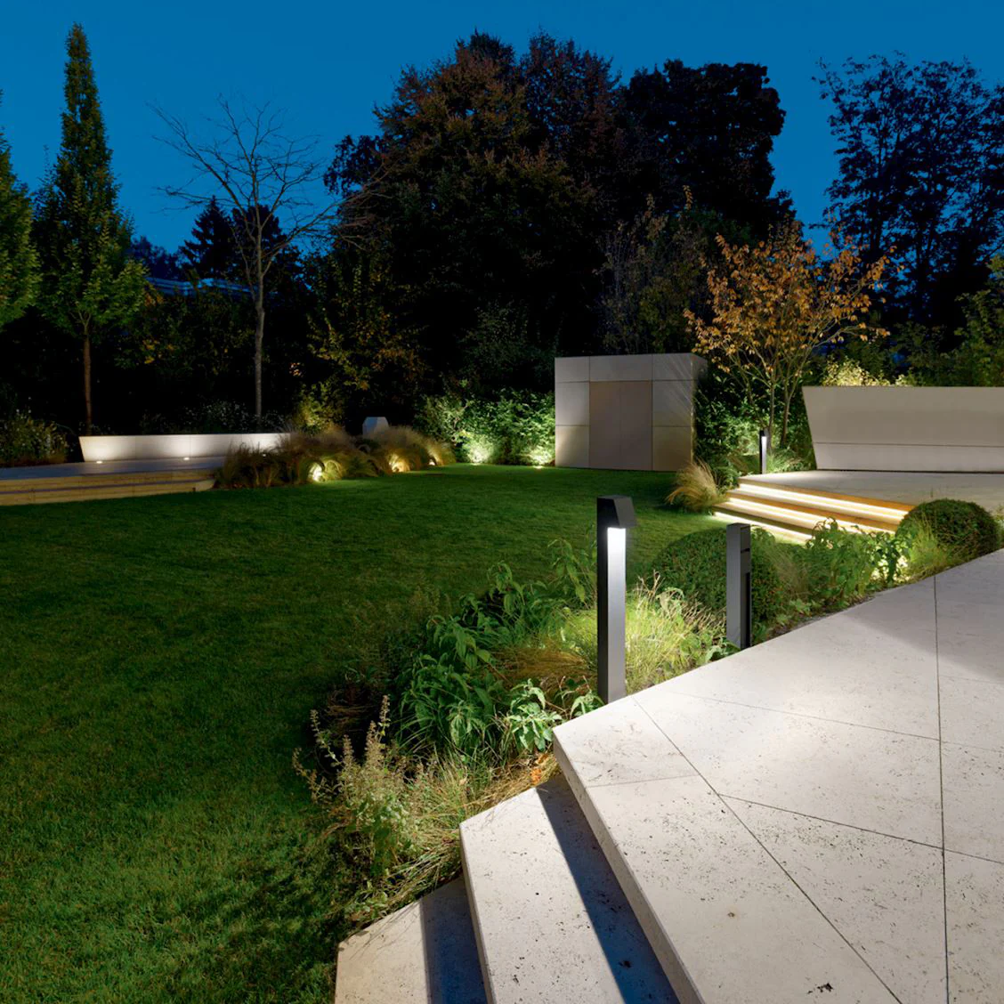B77237/B77238 Garden Outdoor LED Bollard Light - Image 15