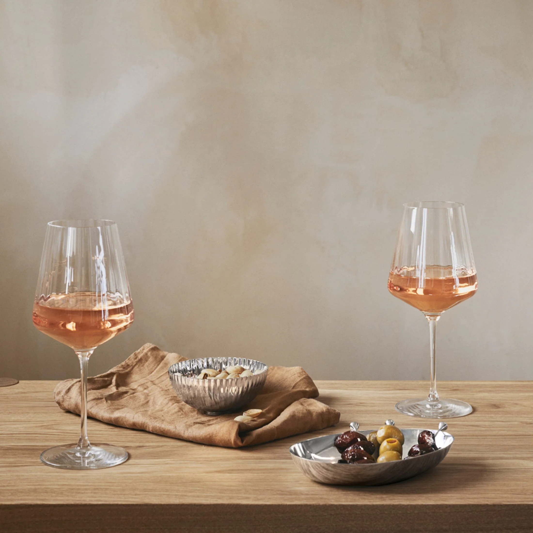 Bernadotte Snack Serving Bowls and Tray Set - Image 4