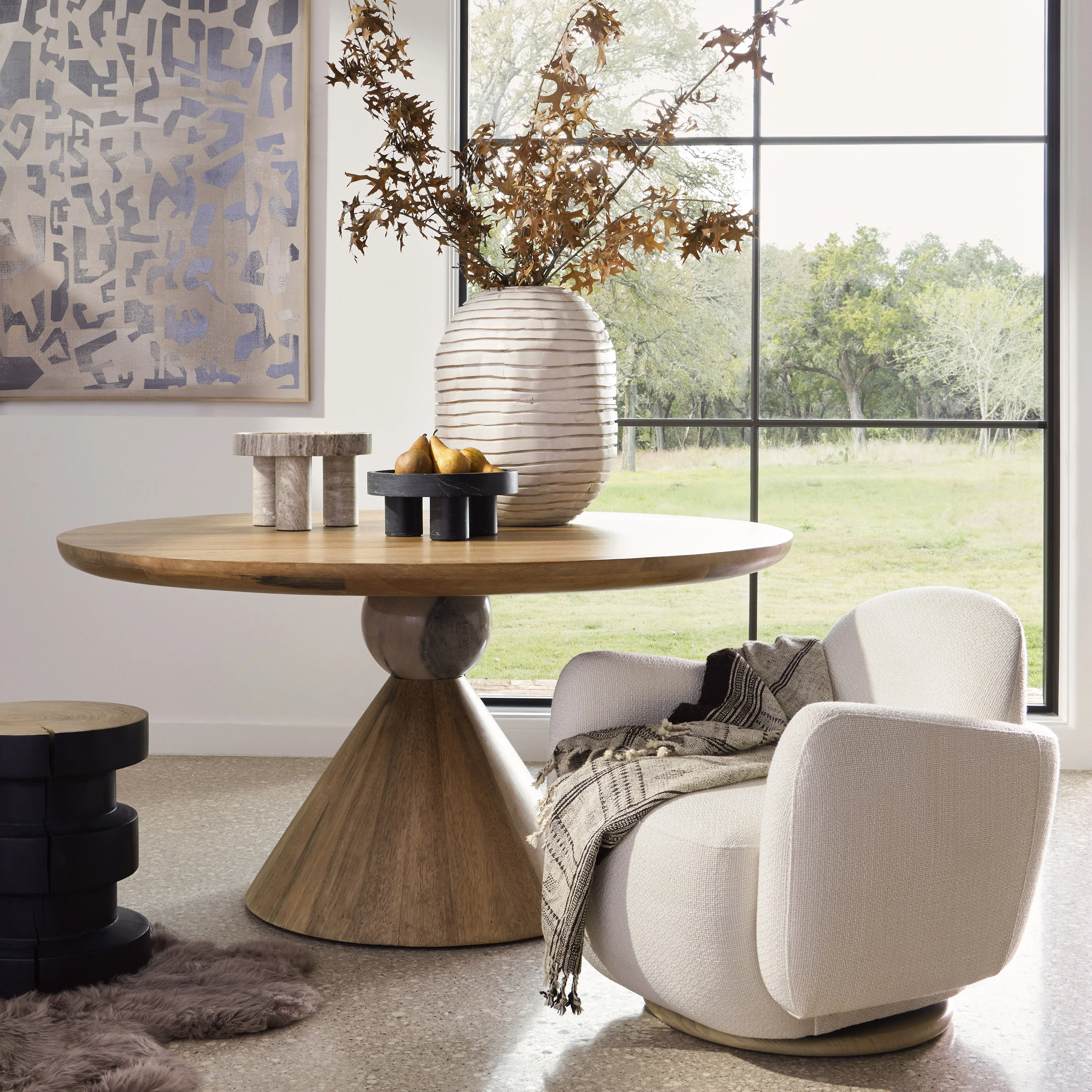 Bibianna Dining Table - Image 9