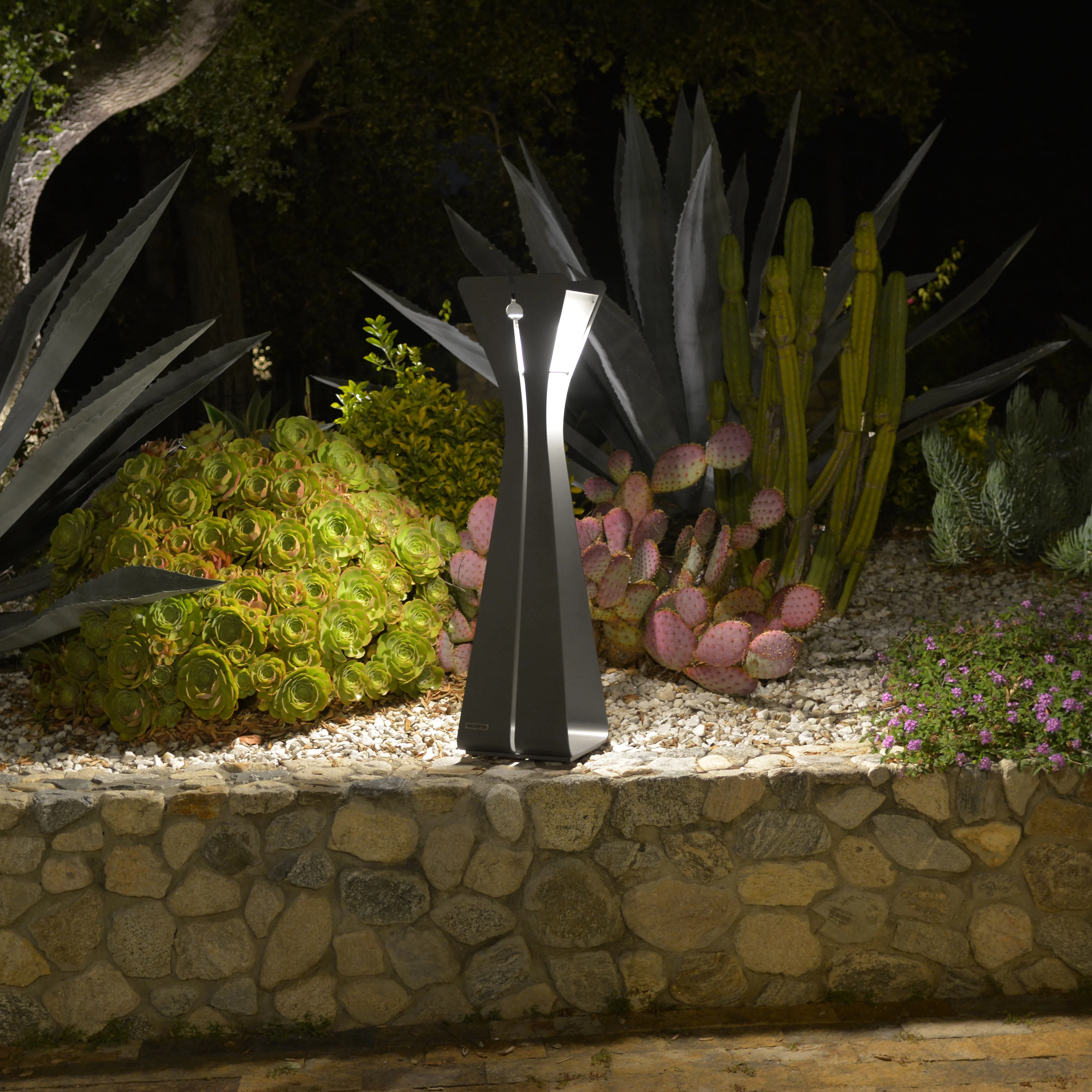 Bloom Solar Outdoor Floor Lamp - Image 9