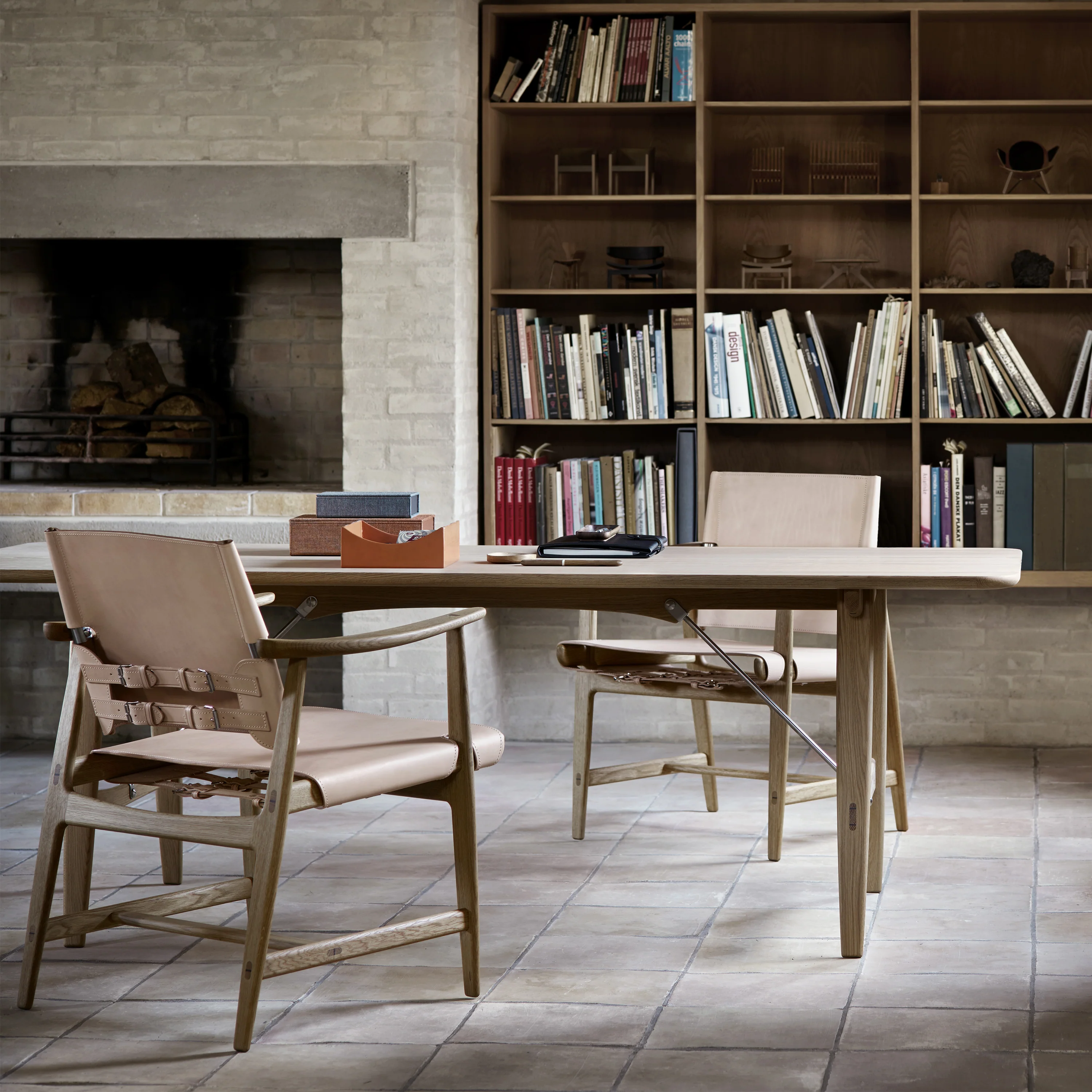 BM1106 Huntsman Chair - Image 20