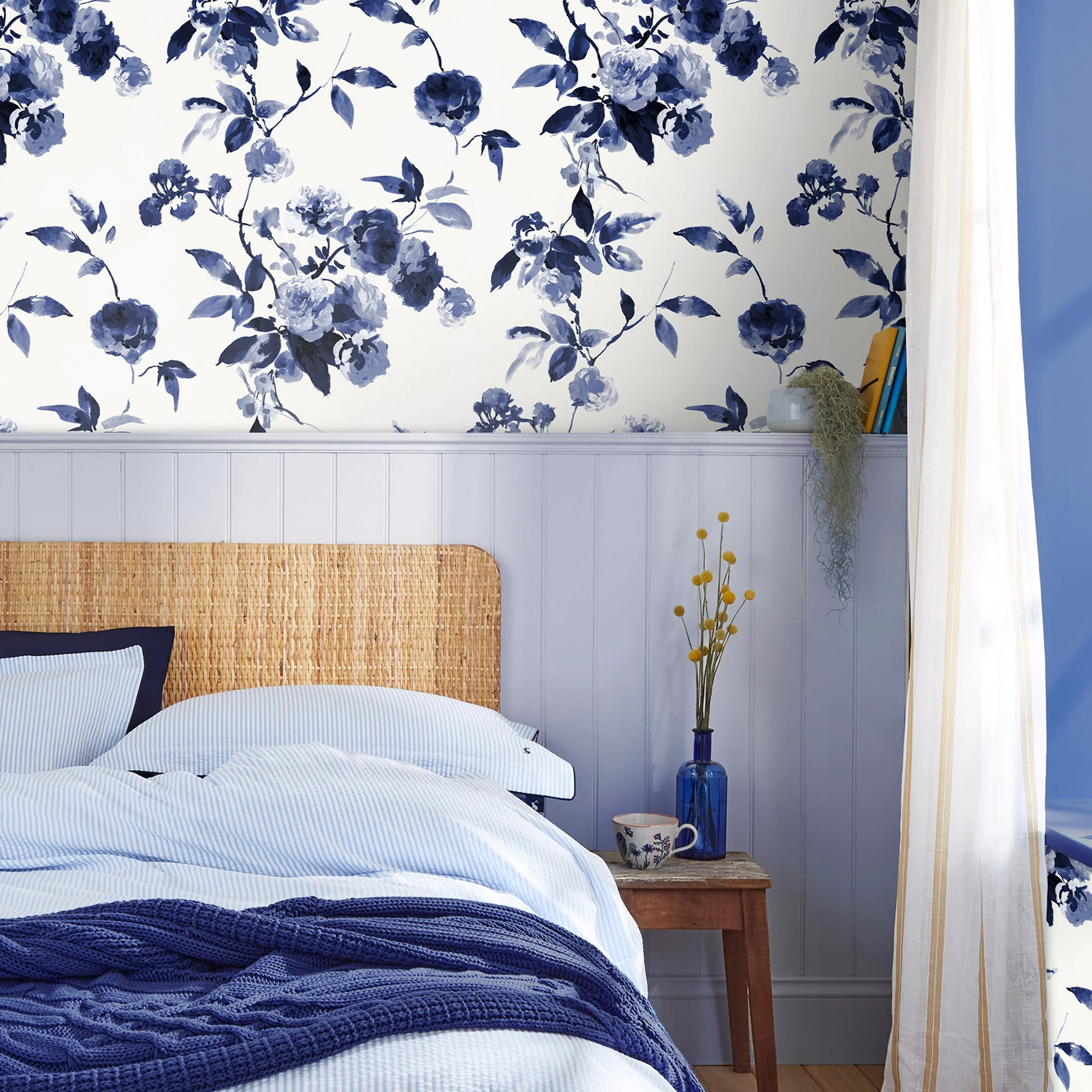 Joules Boho Bloom Wallpaper - Image 2