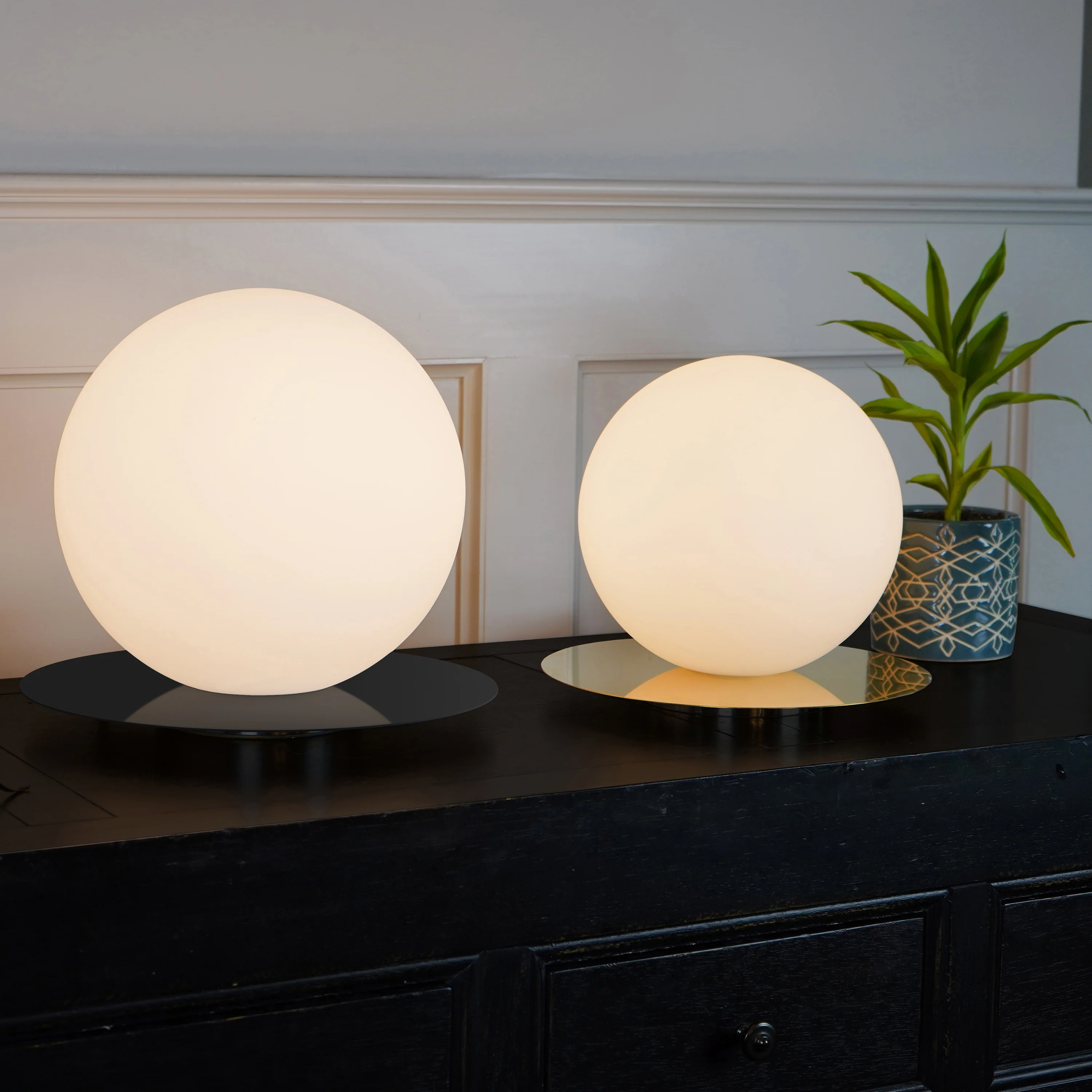 Bola Sphere Table Lamp - Image 13