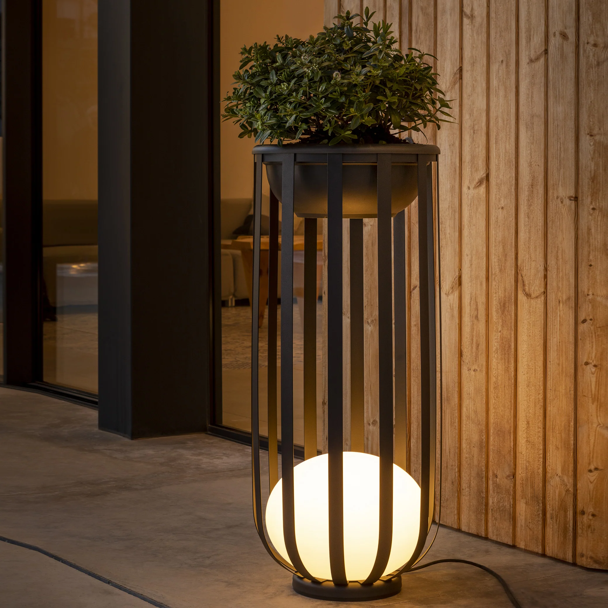Bols Large Outdoor Floor Lamp - Image 8