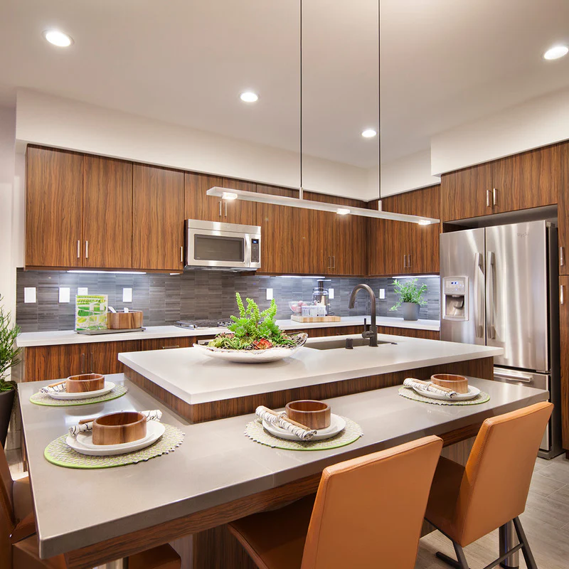 Brevis Linear Pendant Light - Image 10