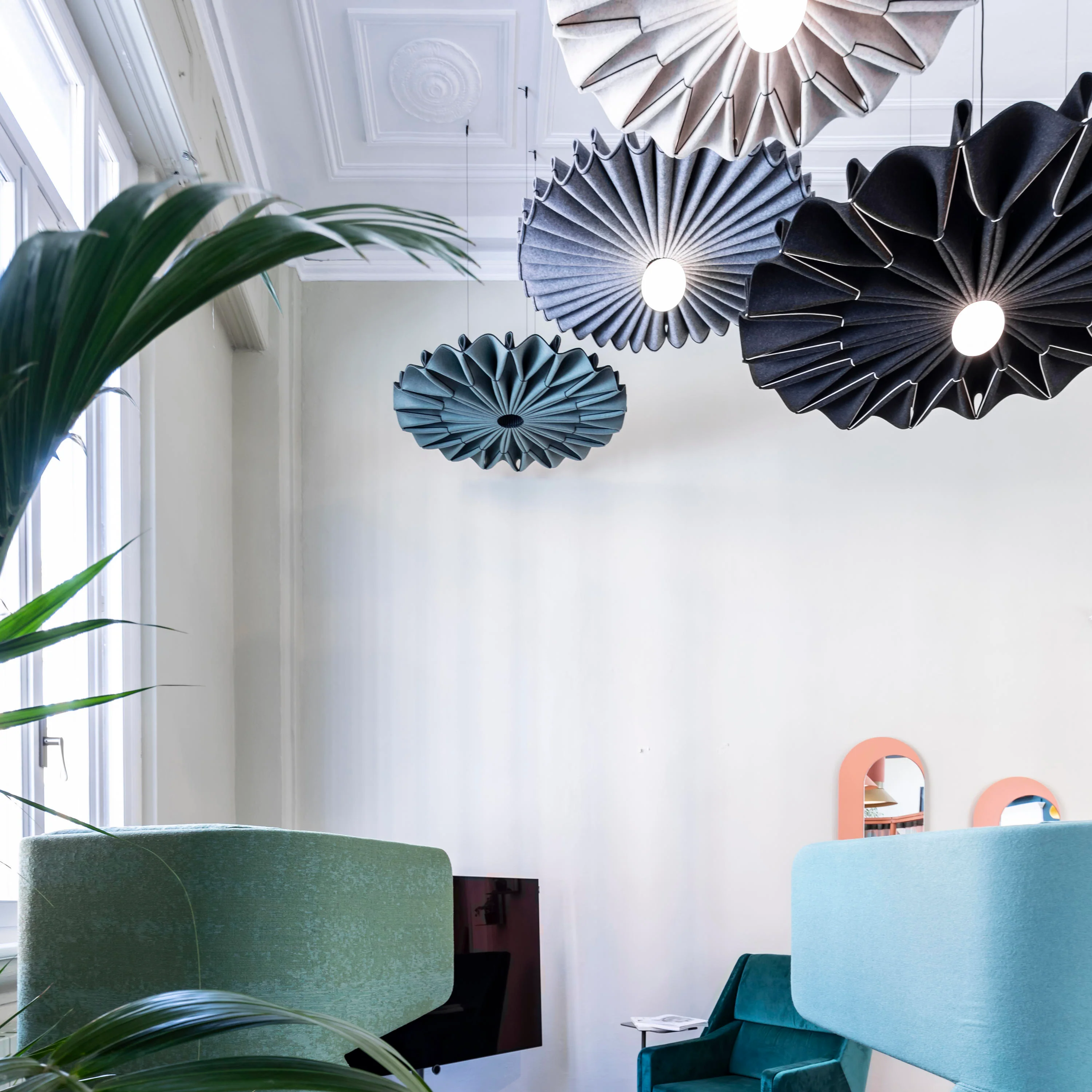 BuzziPleat Edel Pendant Light - Image 15