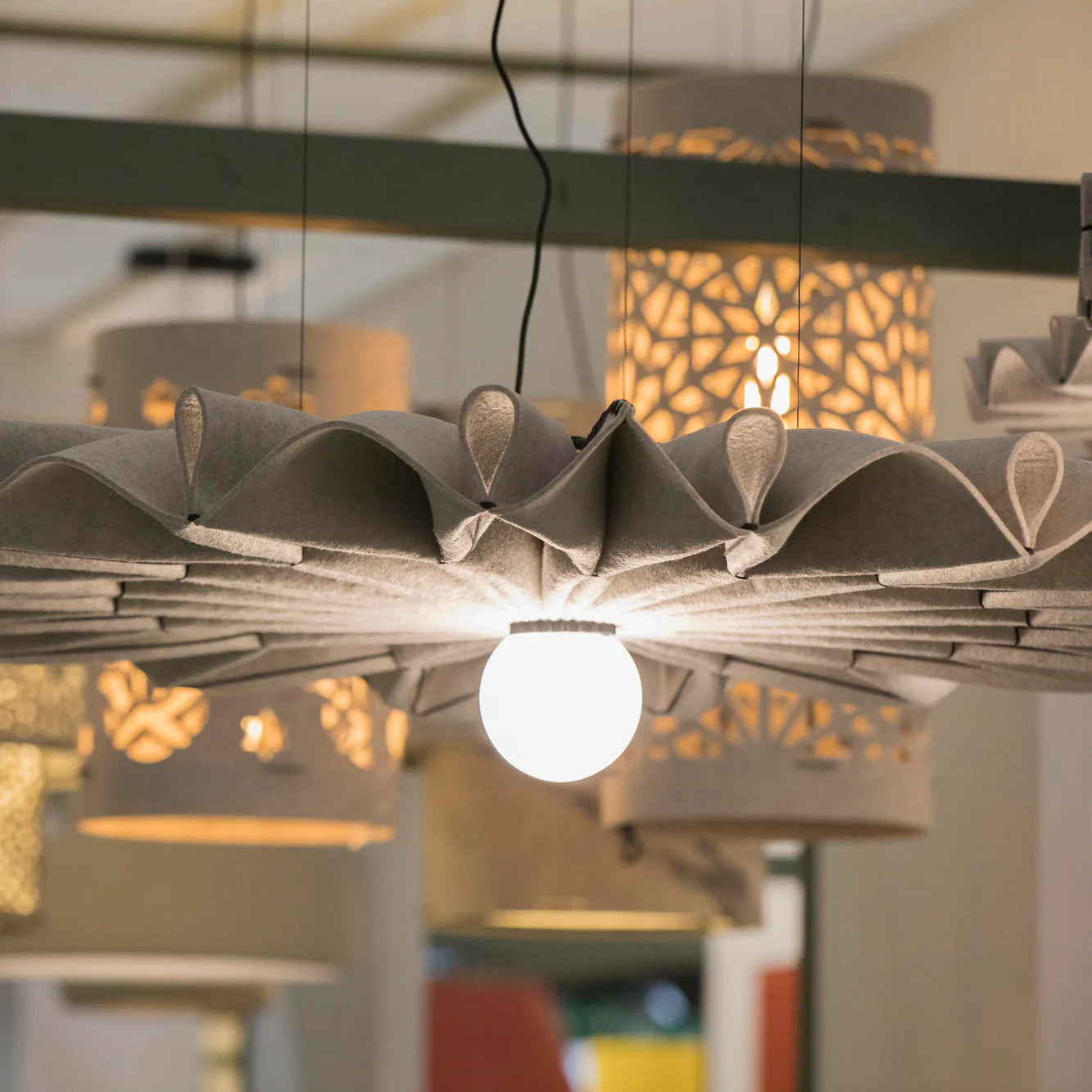BuzziPleat Edel Pendant Light - Image 16