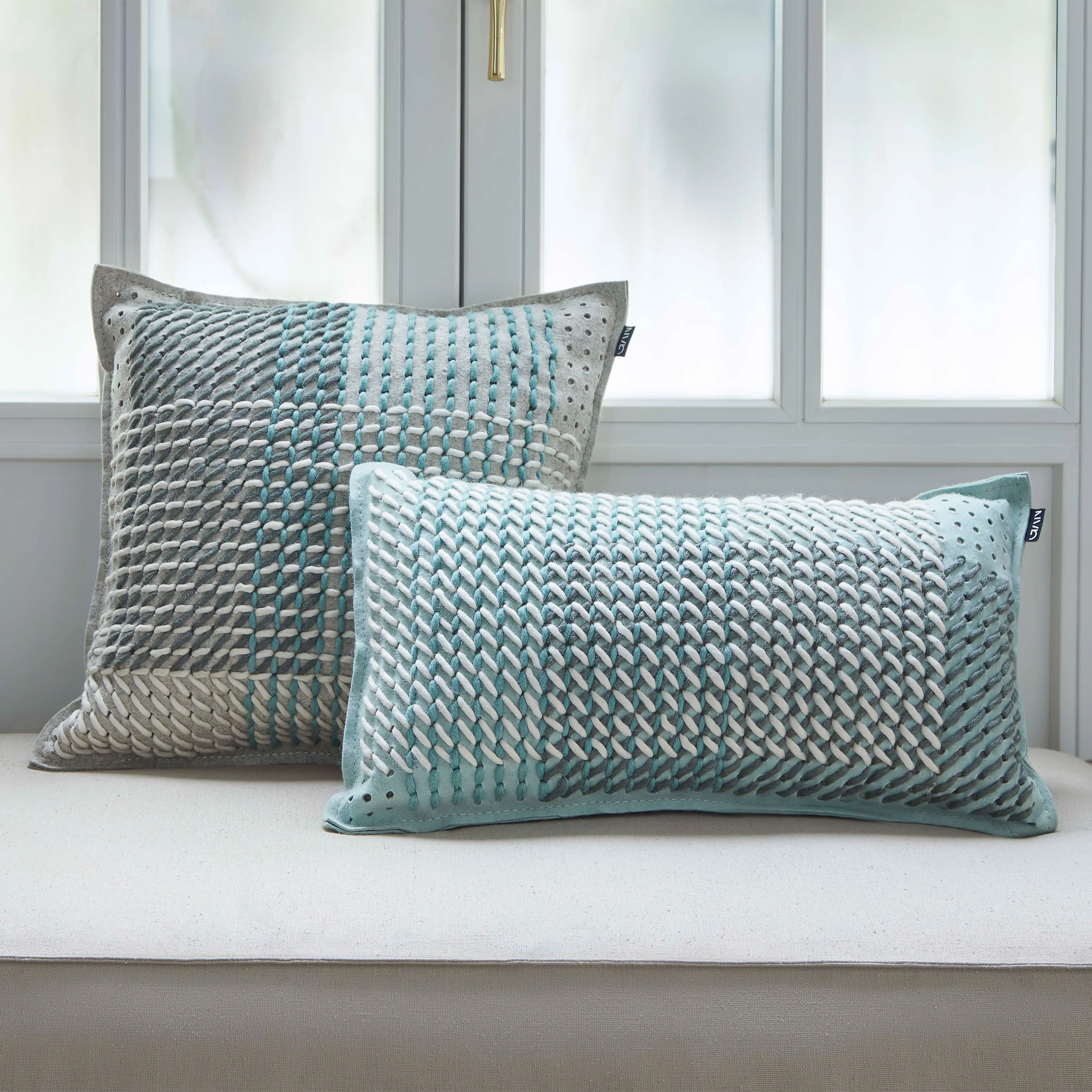 Canevas Geo Pillow - Image 12