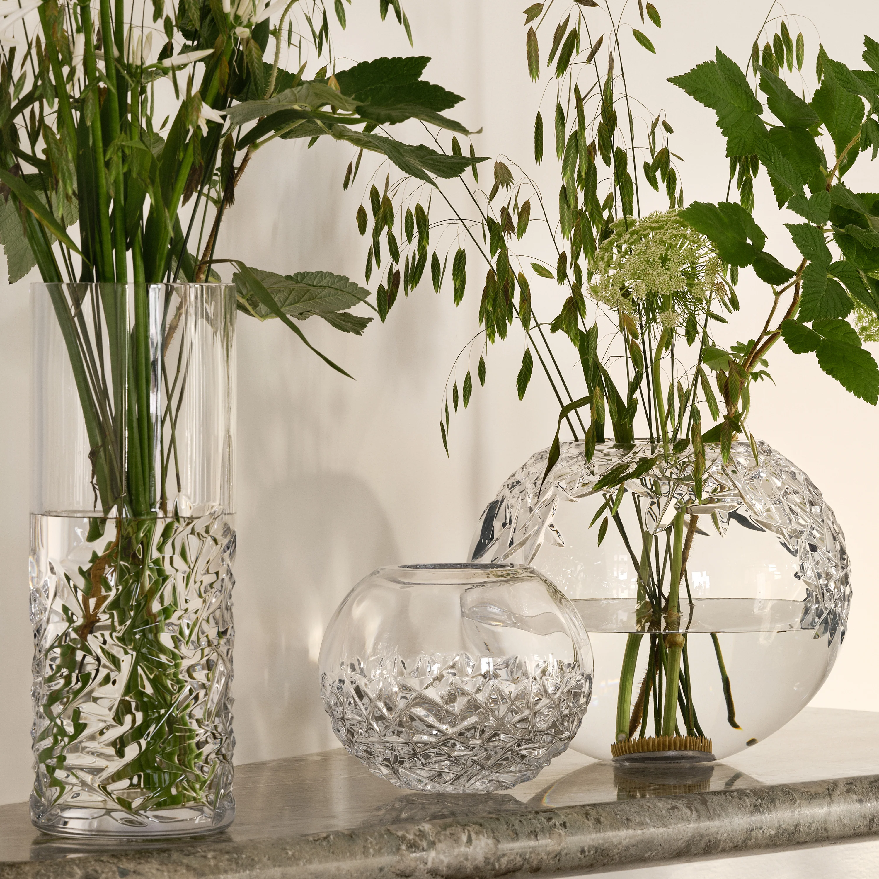Carat Globe Vase - Image 4