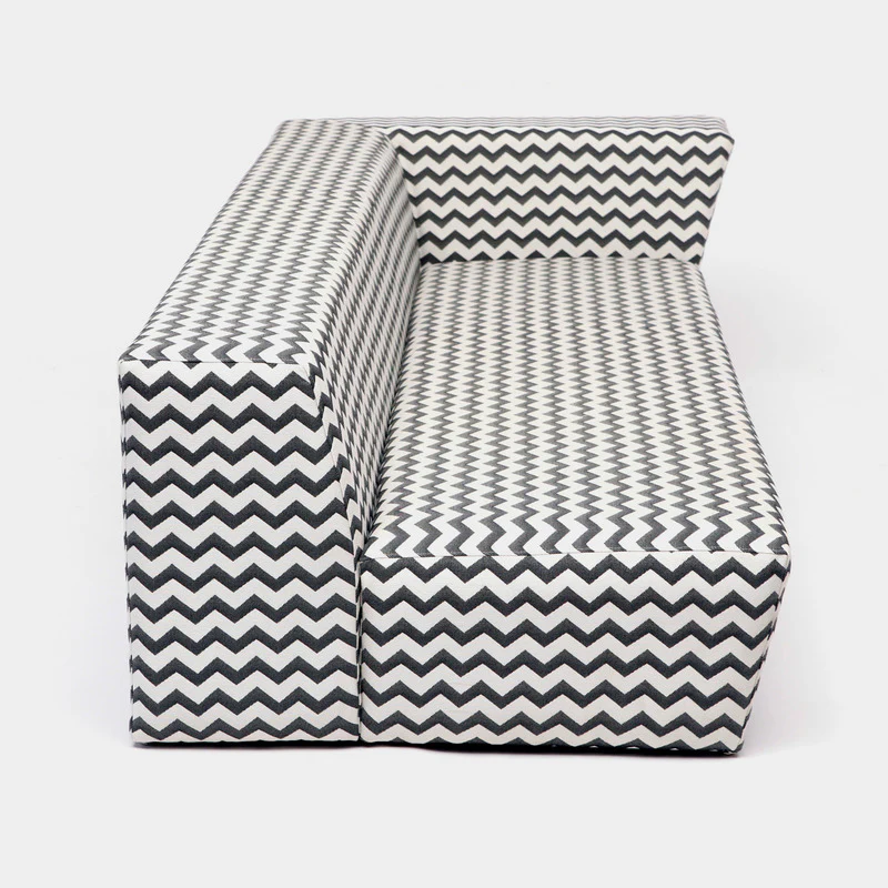 Caroline Outdoor Sofa - Image 17