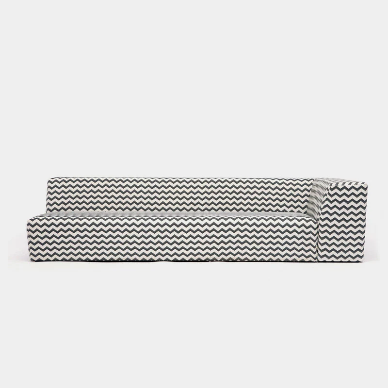 Caroline Outdoor Sofa - Image 32