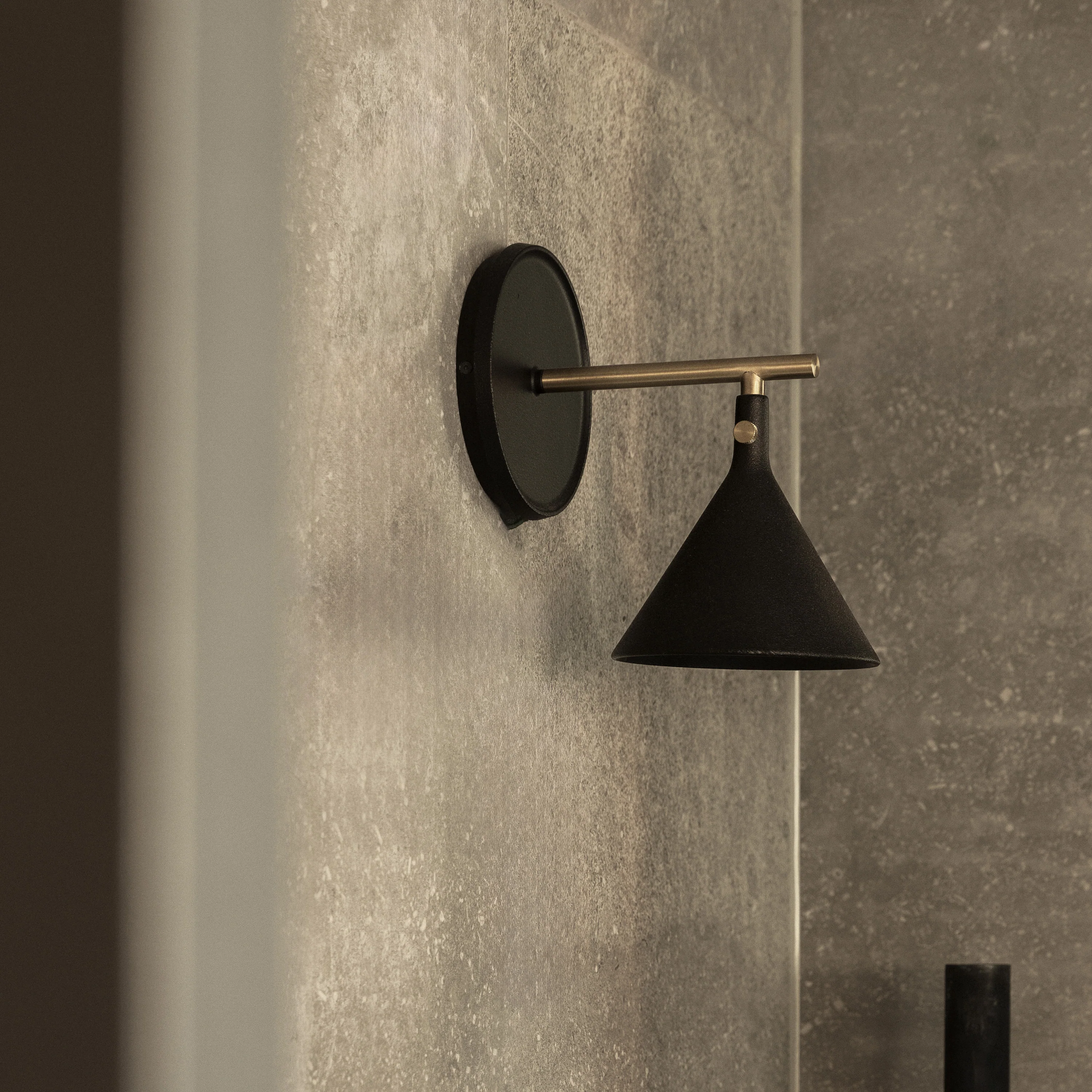 Cast LED Bathroom Vanity Light - Image 5