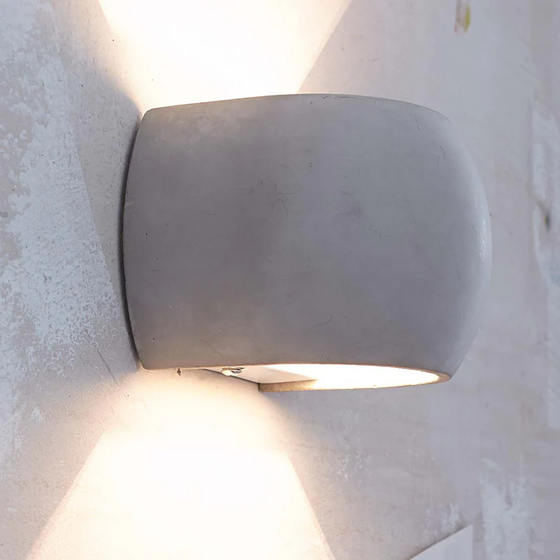 Castle Wall R Lamp - Image 2