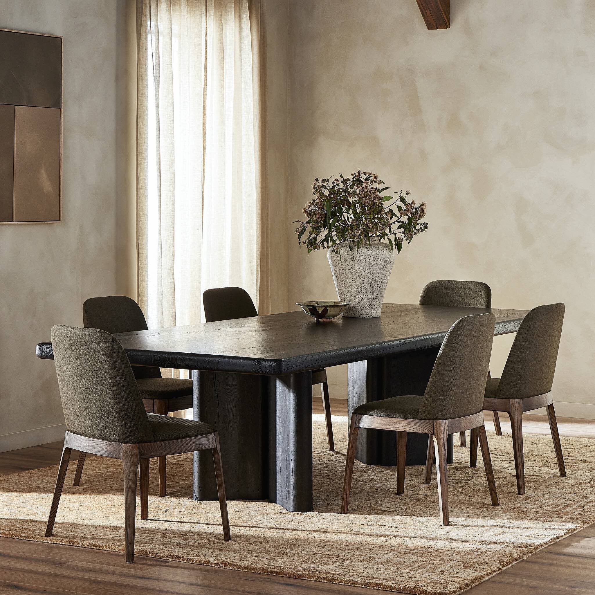 Castro Dining Table - Image 2