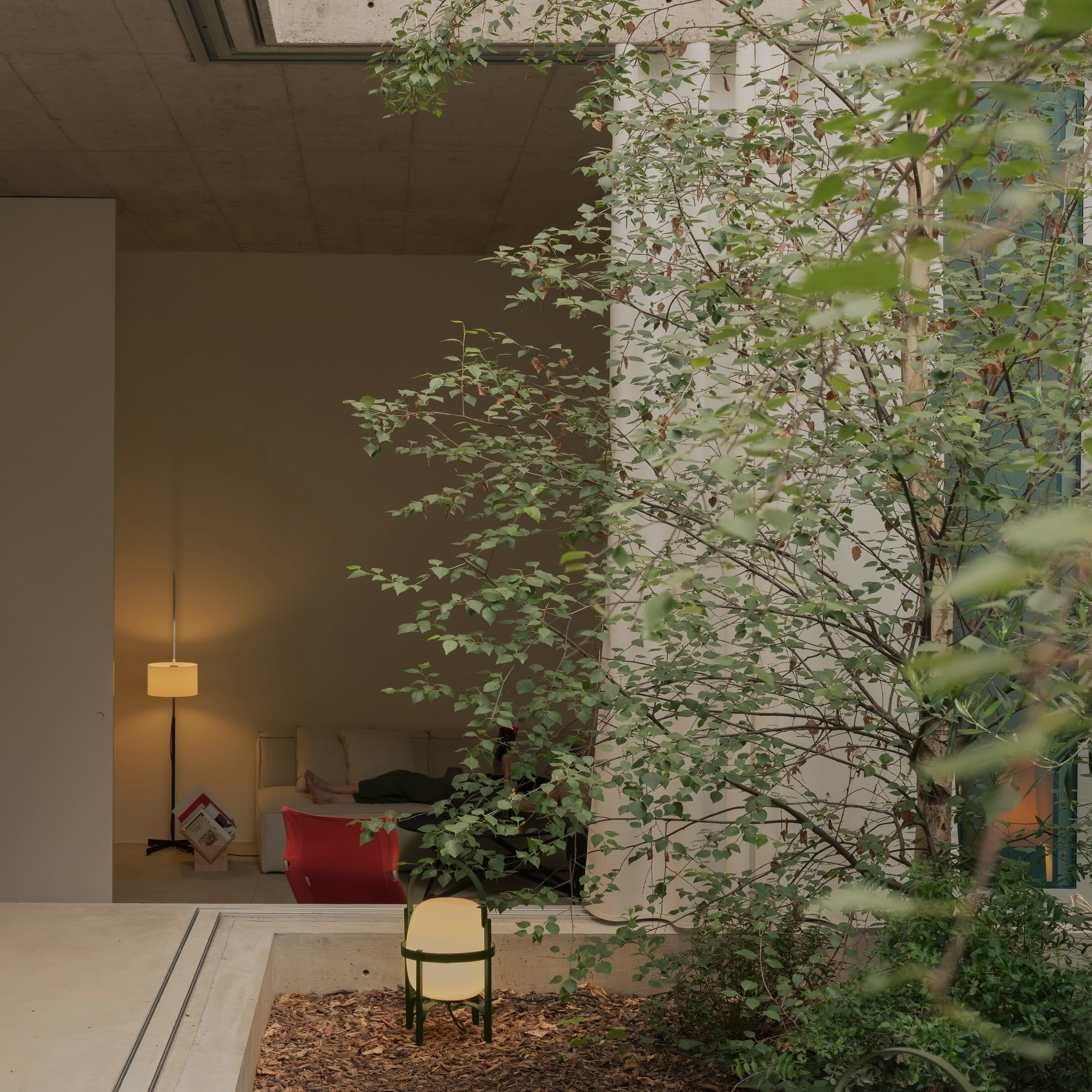 Cesta Outdoor Table Lamp - Image 17