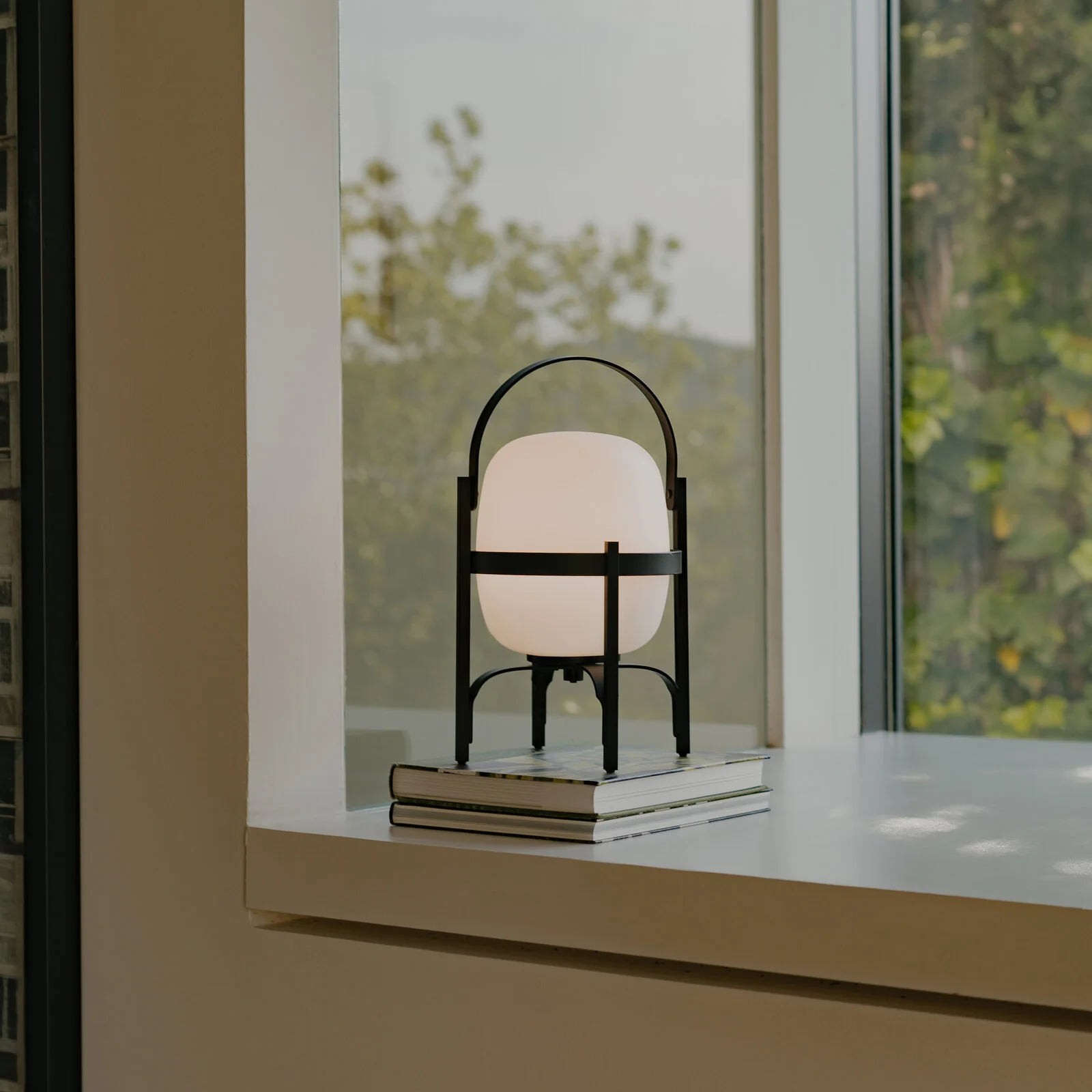 Cestita Rechargeable Outdoor Table Lamp - Image 10