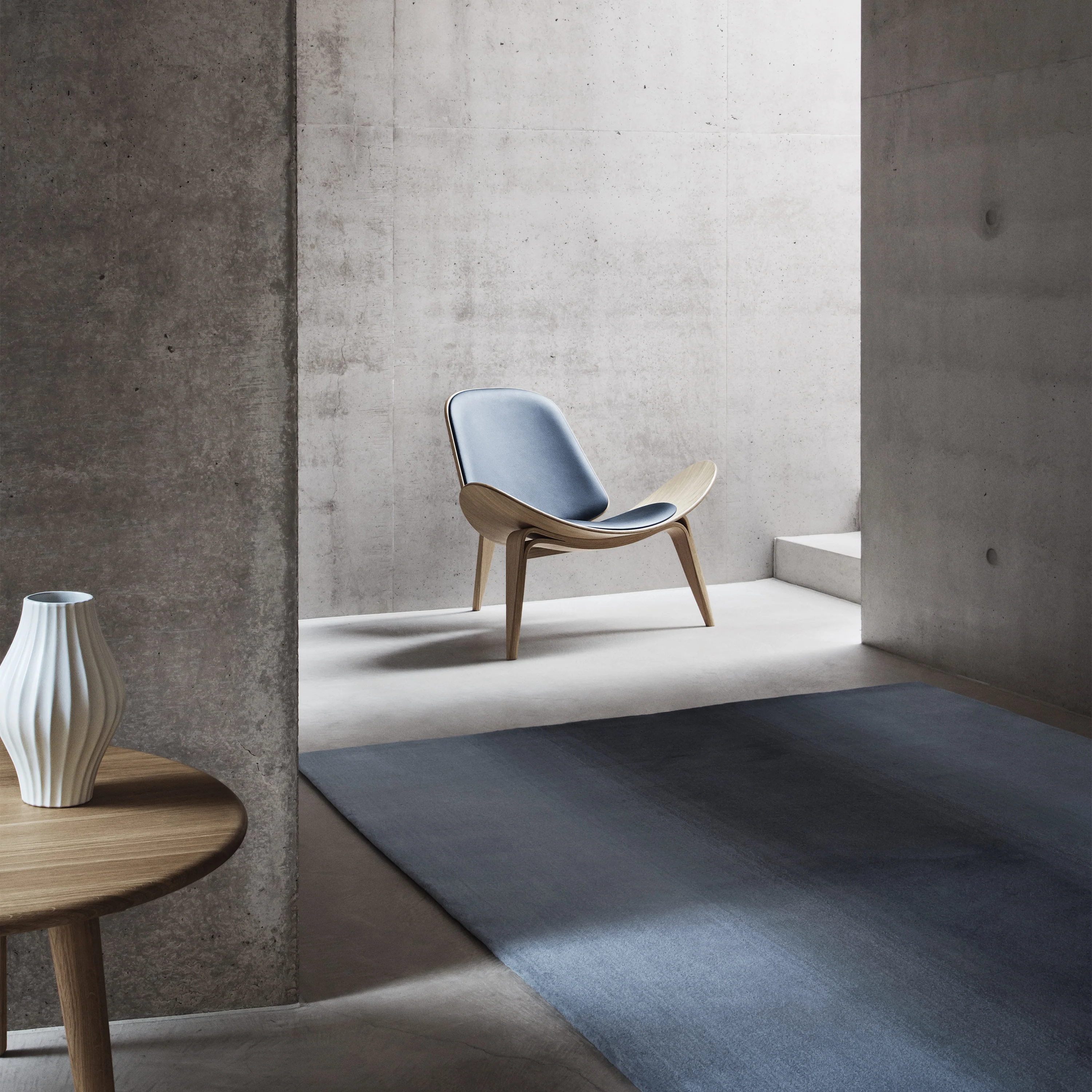 CH07 Shell Chair - Image 34