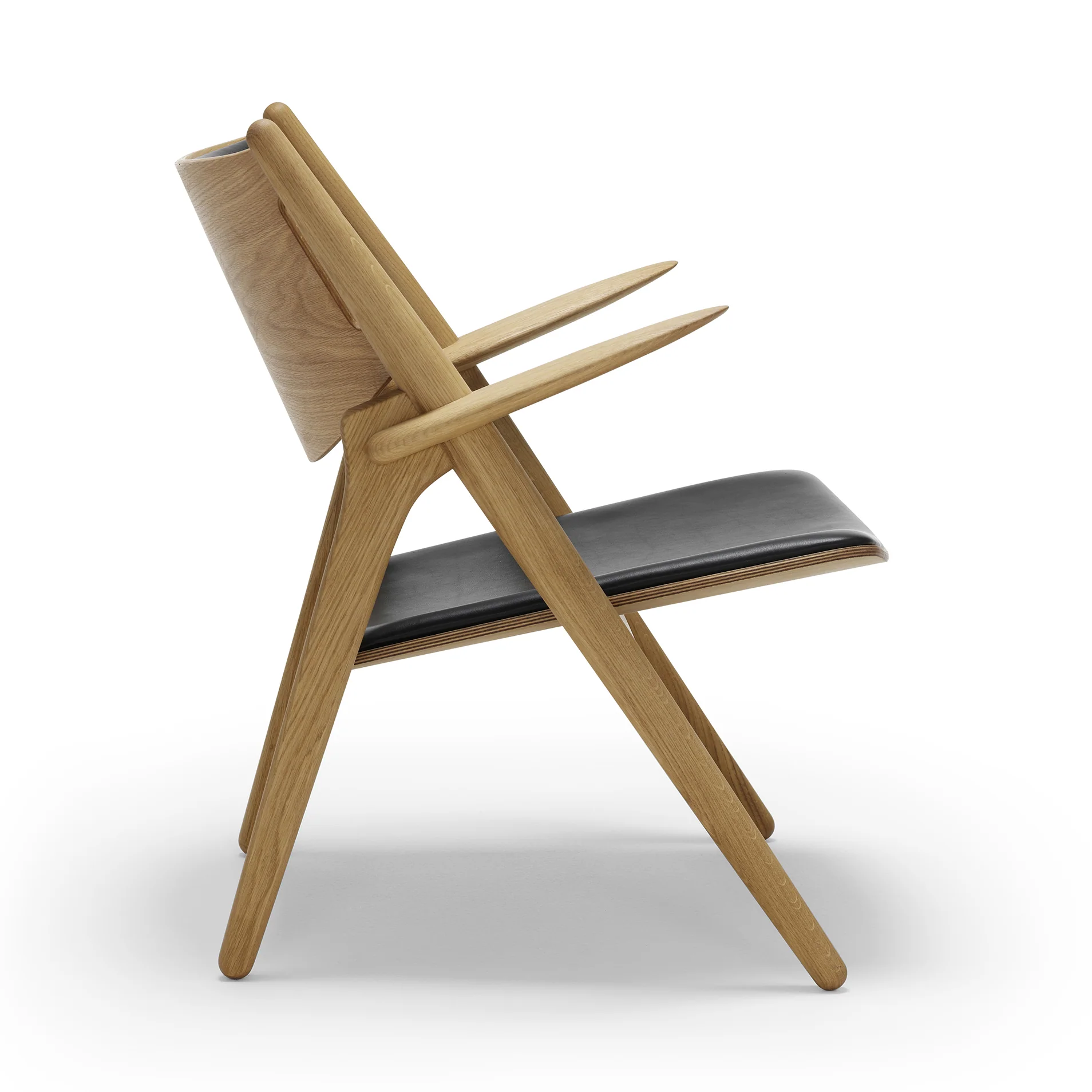 CH28P Lounge Chair - Image 5