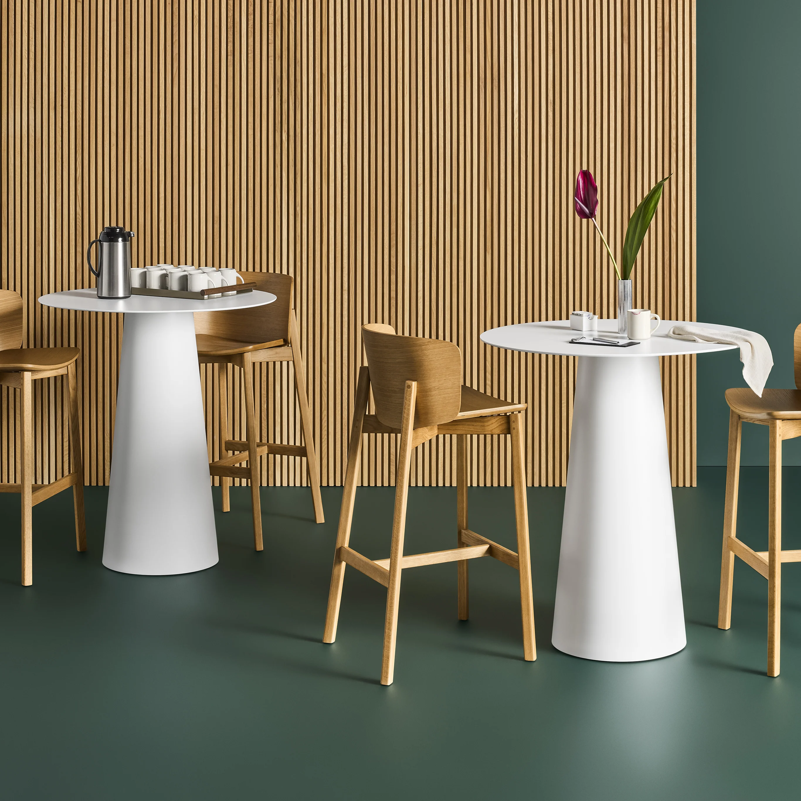 Circula Bar Table - Image 4