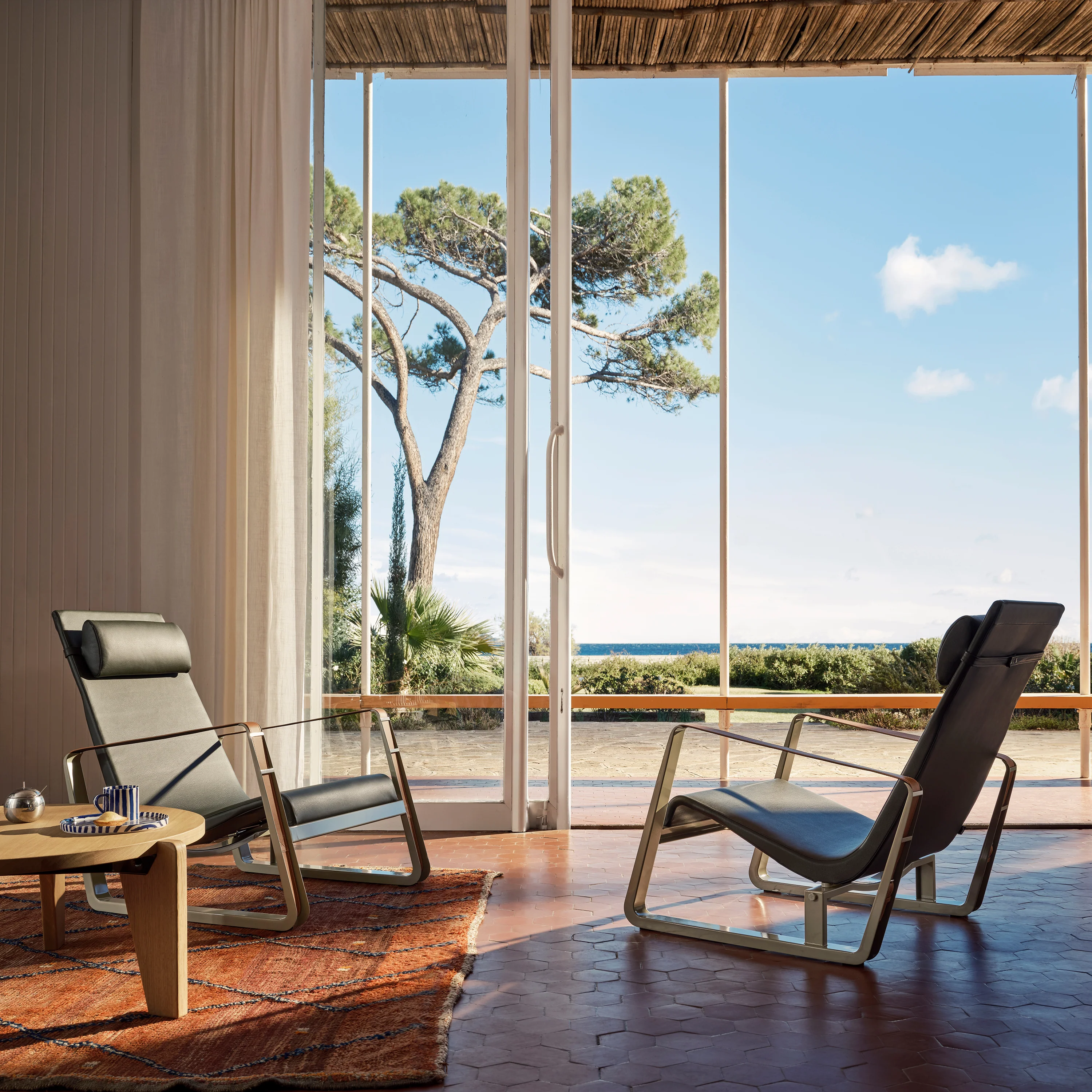 Cite Lounge Chair - Image 5