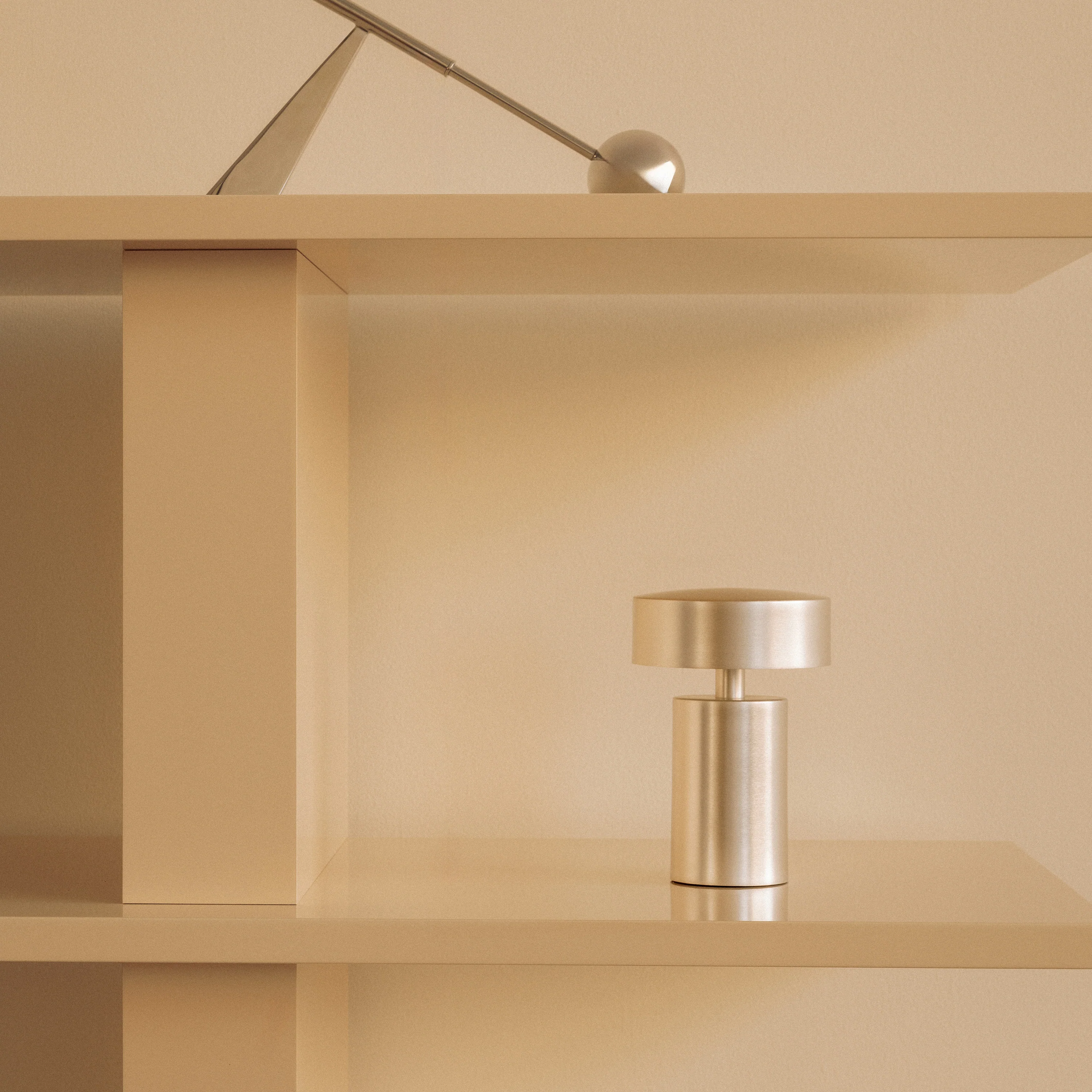 Column Portable Table Lamp - Image 17