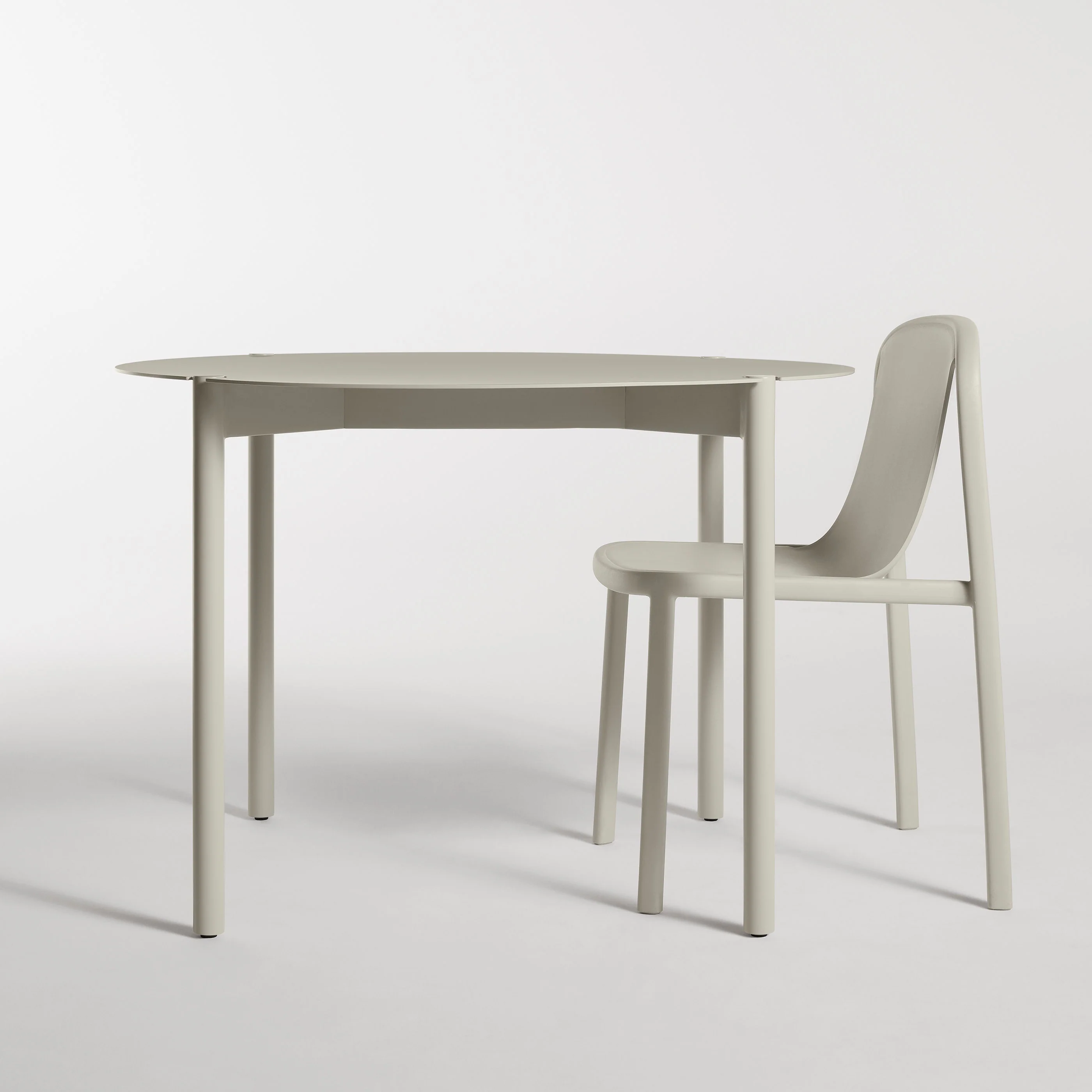 Comeuppance Round Outdoor Dining Table - Image 12
