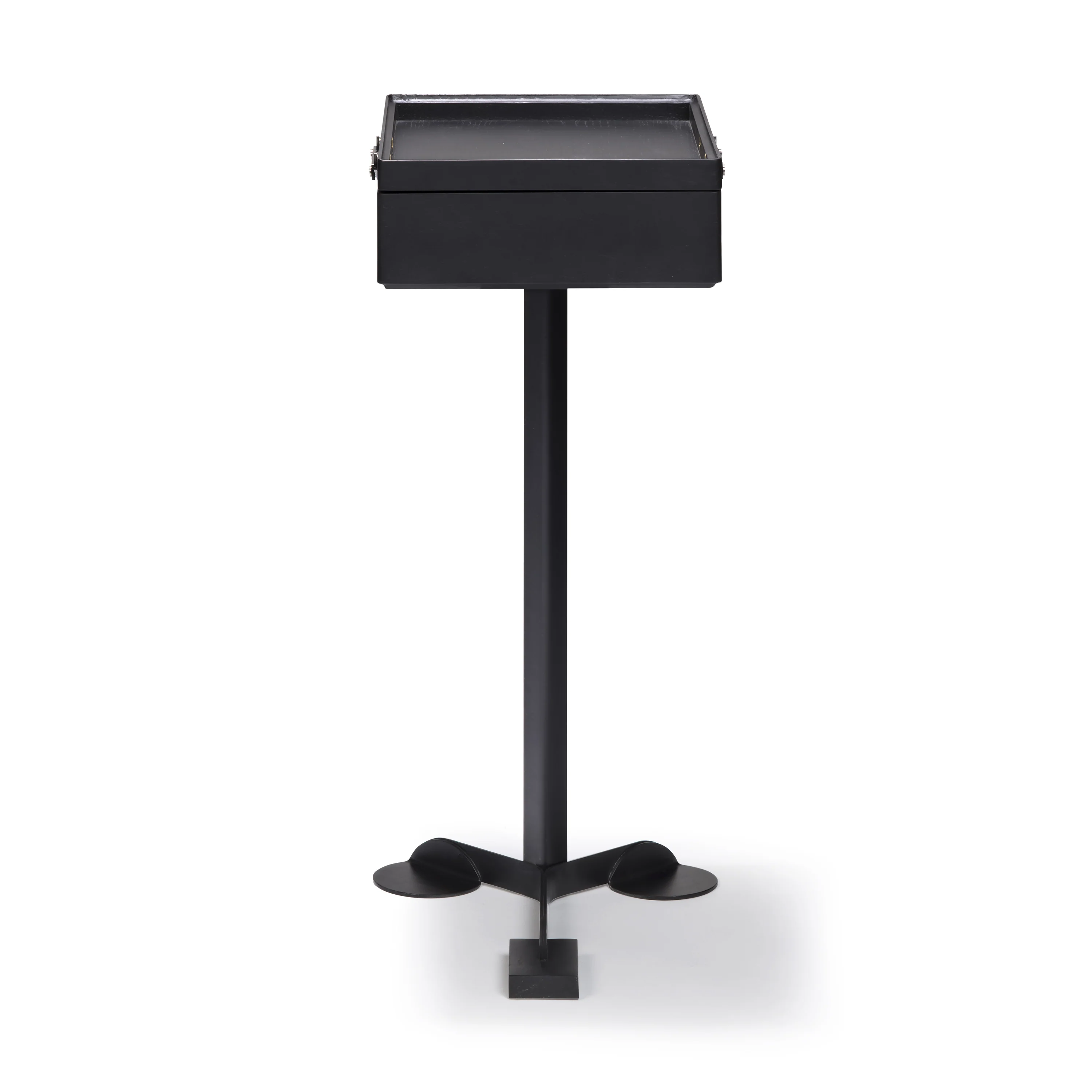 Comodo Side Table - Image 11