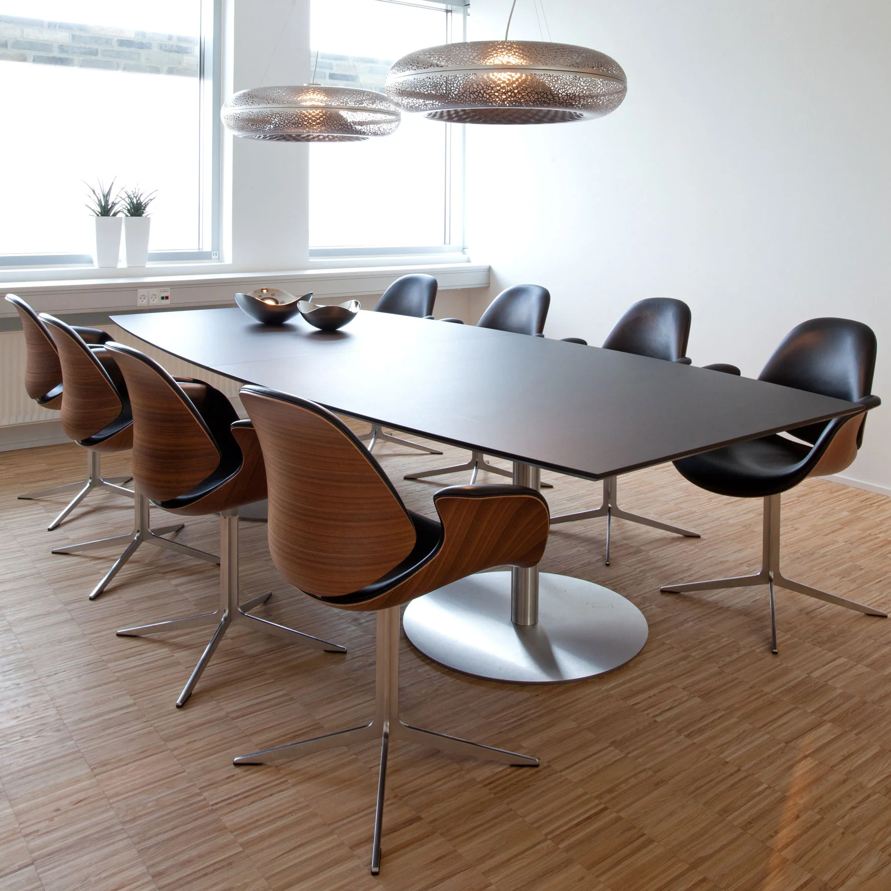 Council Front Upholstered Swivel Conference Chair - Image 19