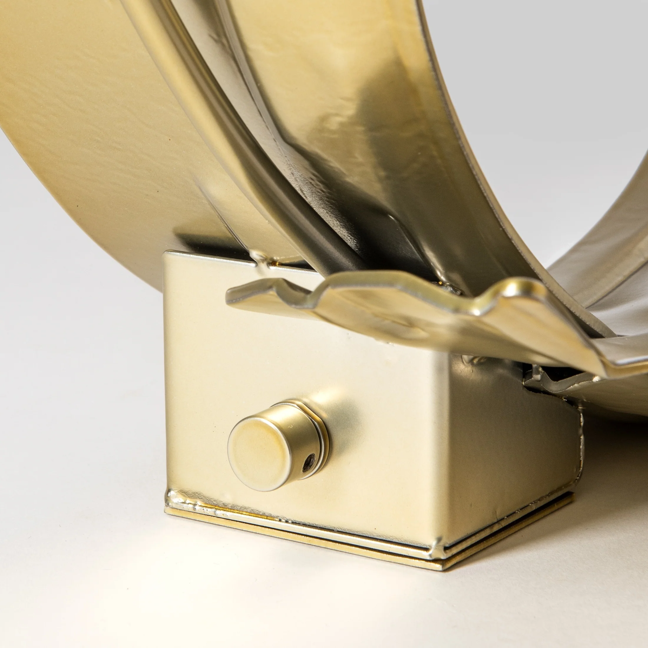Crest Table Lamp - Image 15