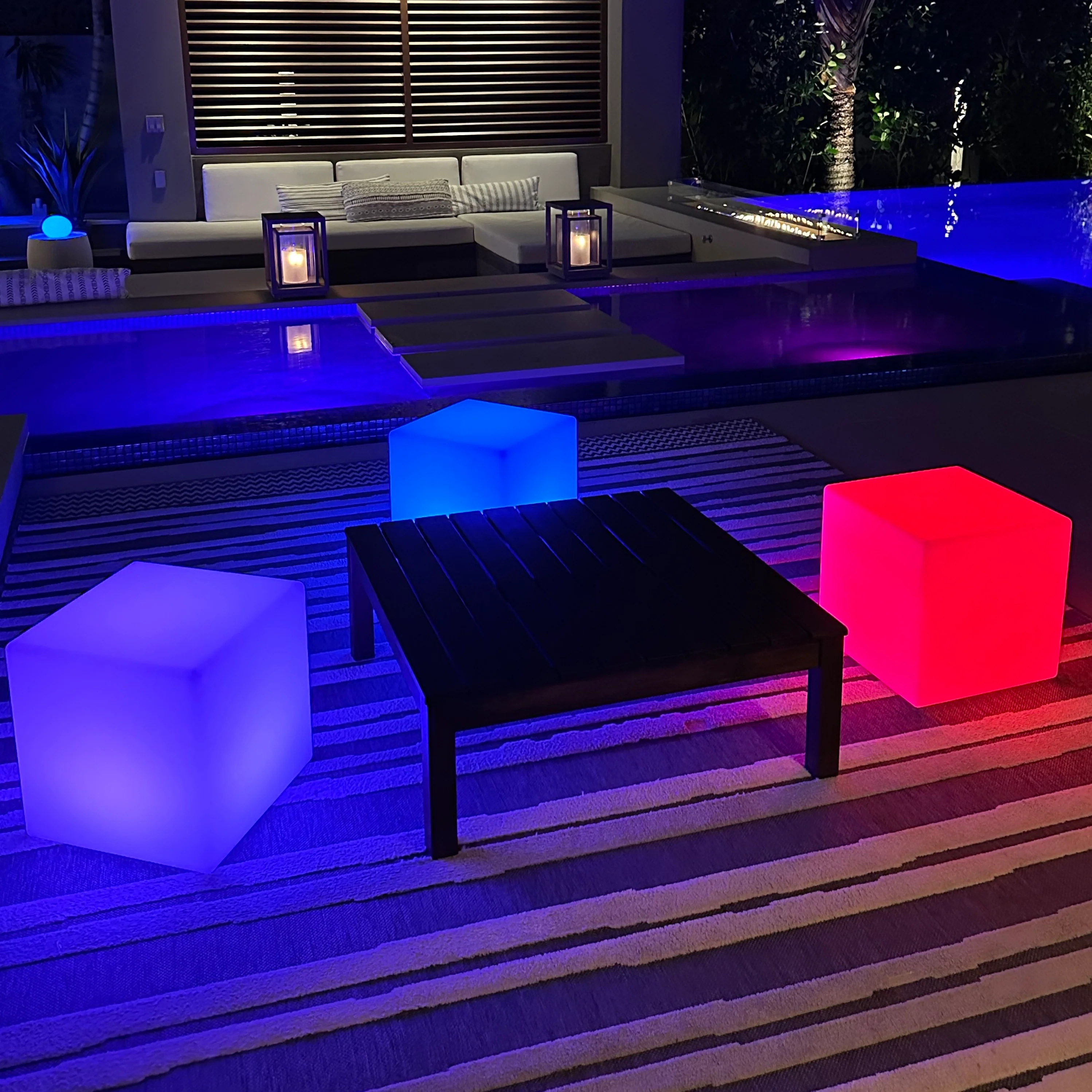 Cube Outdoor Bluetooth LED Floor Lamp - Image 10