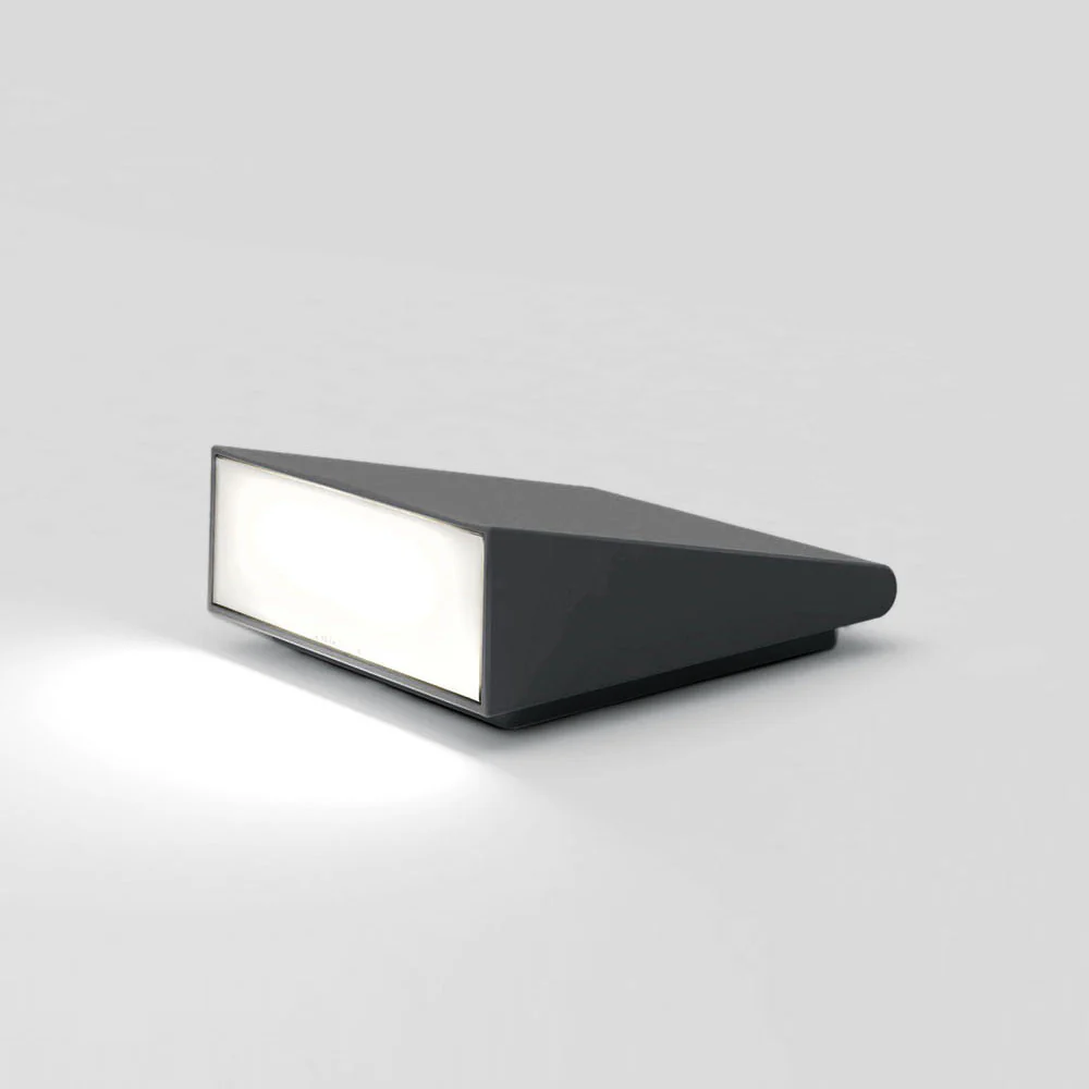 Cuneo Outdoor Wall or Floor Light - Image 3