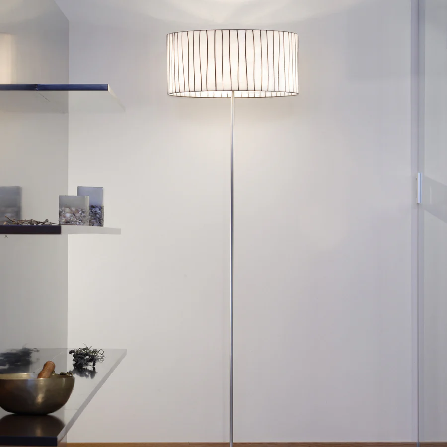 Curvas Floor Lamp - Image 10