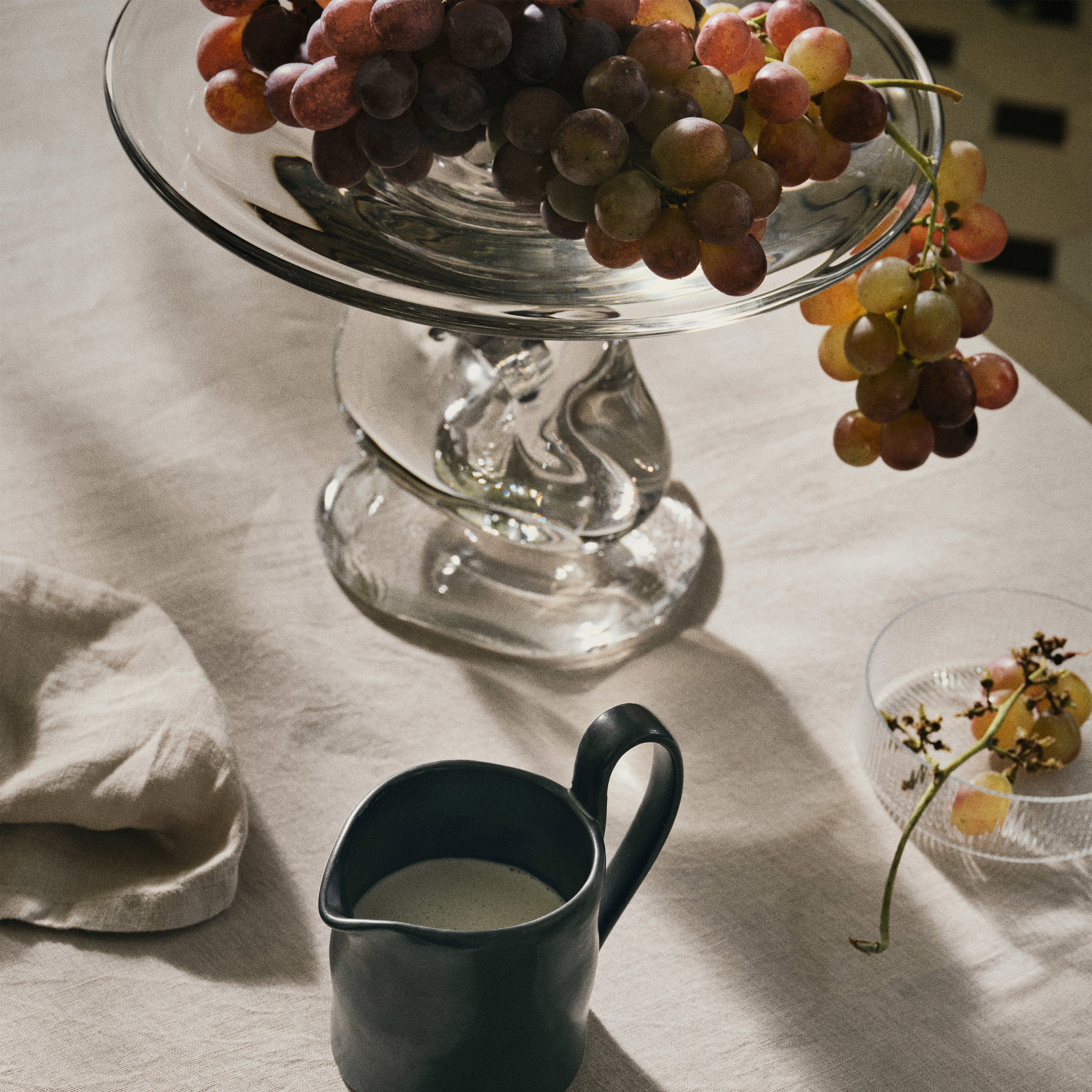 Damo Glass Centerpiece - Image 6