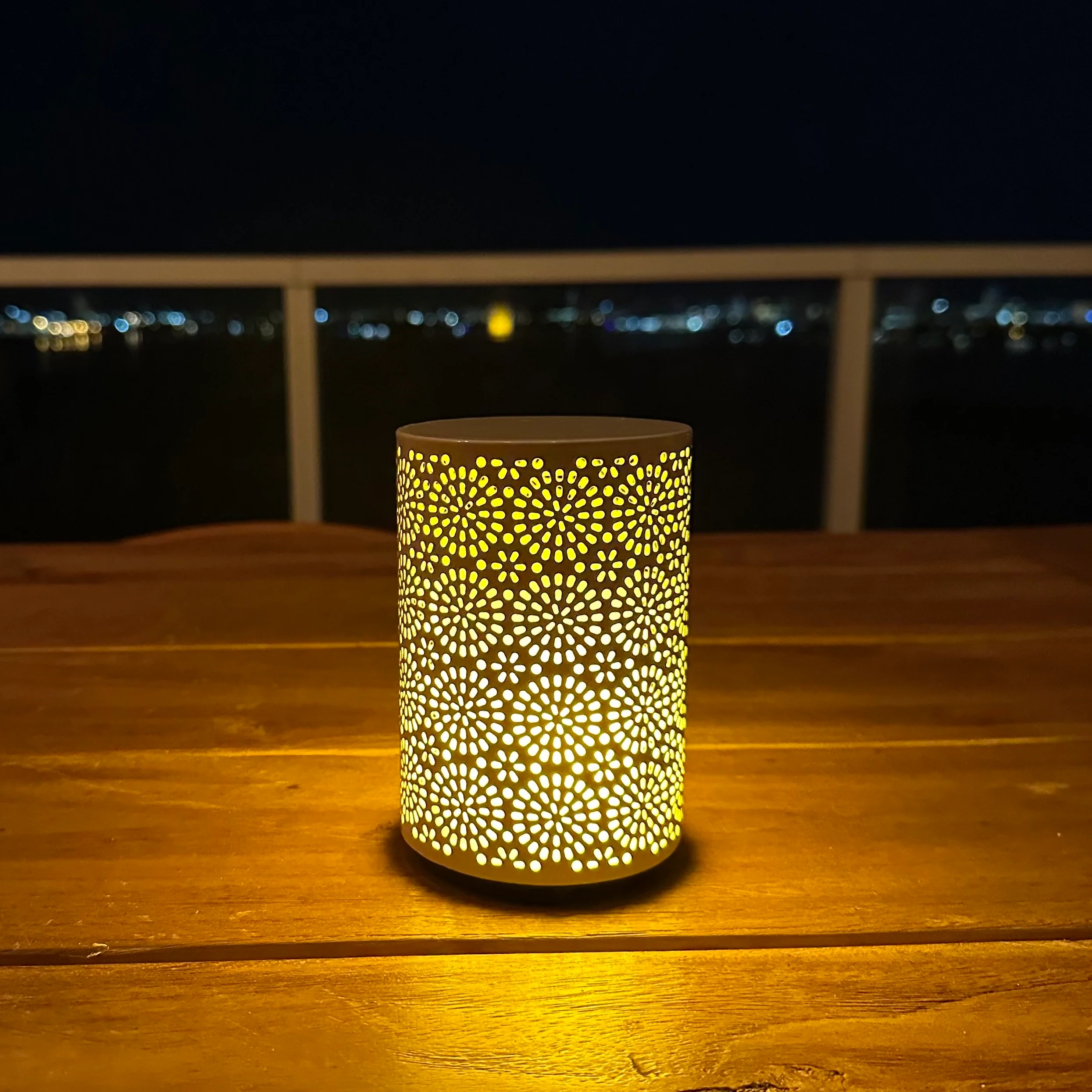 Dancing Flame LED Outdoor Table Lamp - Image 13