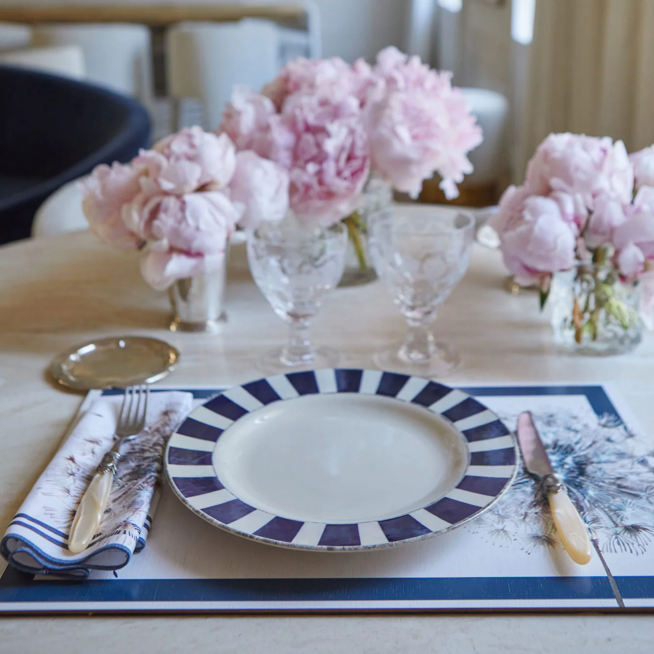 Dandelion Napkin (Set of 8) - Image 4
